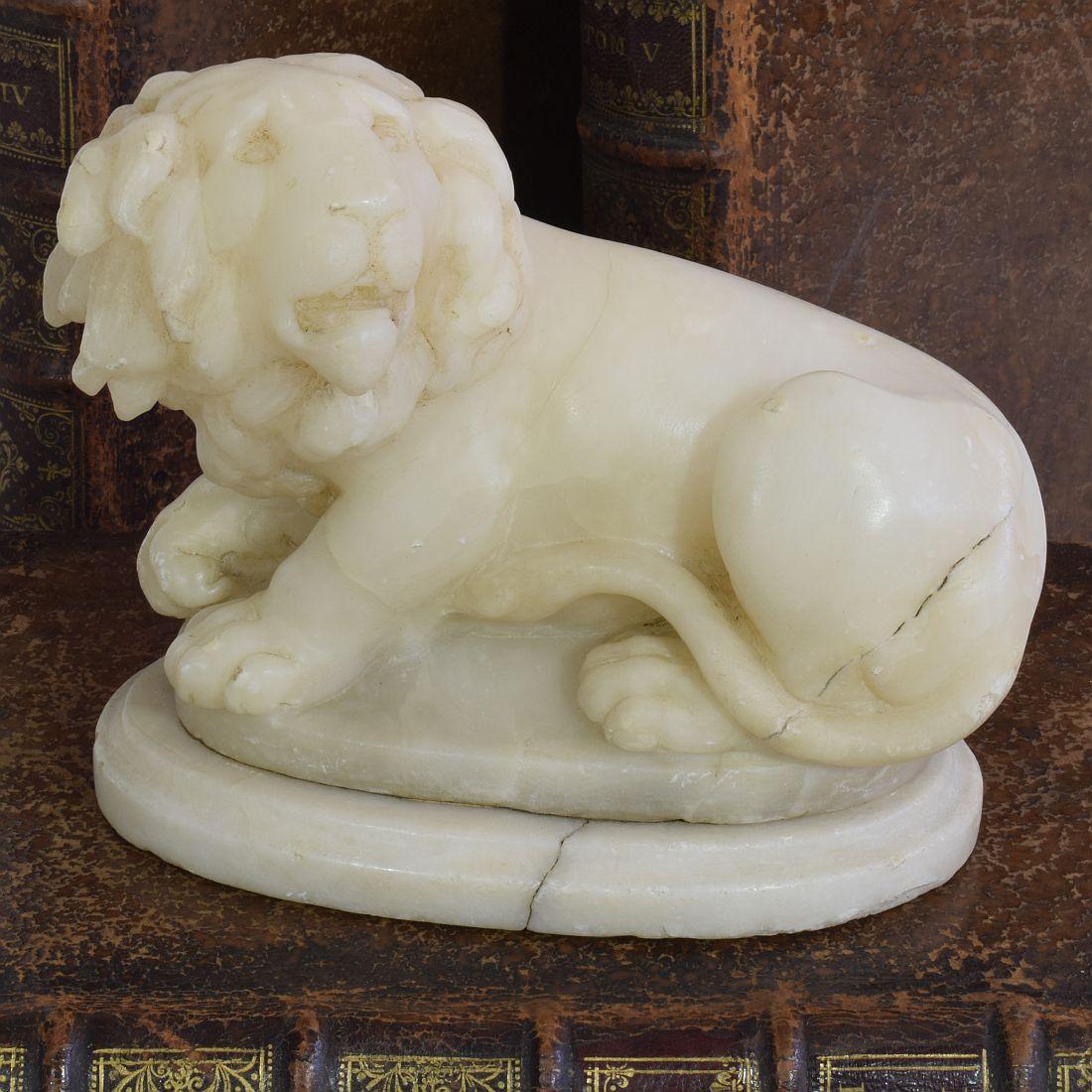 Beautiful small carved alabaster Lion, France, circa 1780-1850.
Weathered, minor losses and old repair.