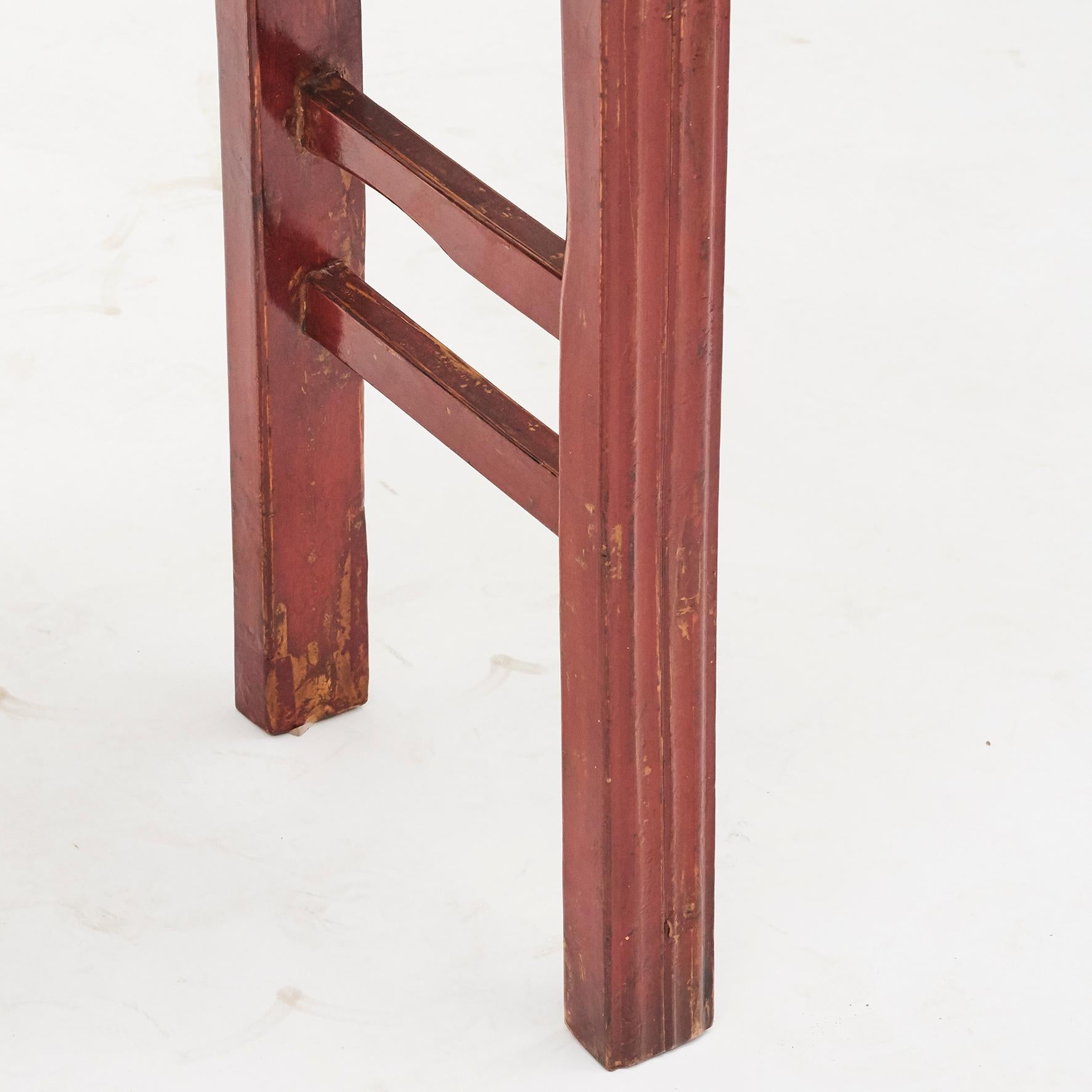 Bois Table d'autel du 19ème siècle en bois de pêcher  Chine en vente