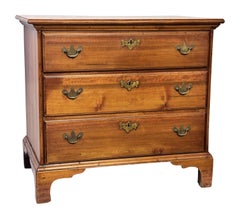 Small 18th Century American Cherry Wood Chest of Drawers