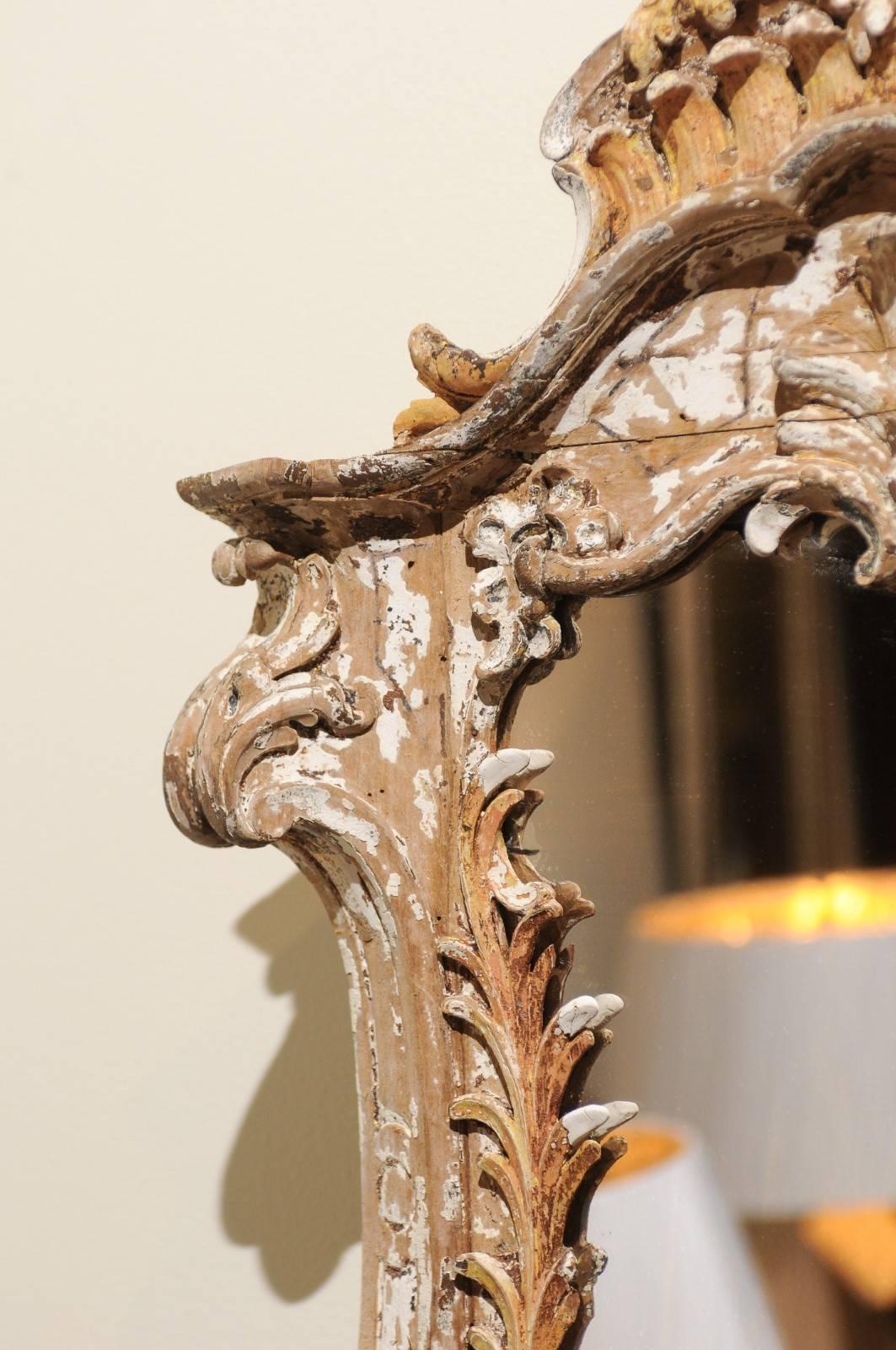 Small 18th Century Carved Wood Venetian Mirror 3