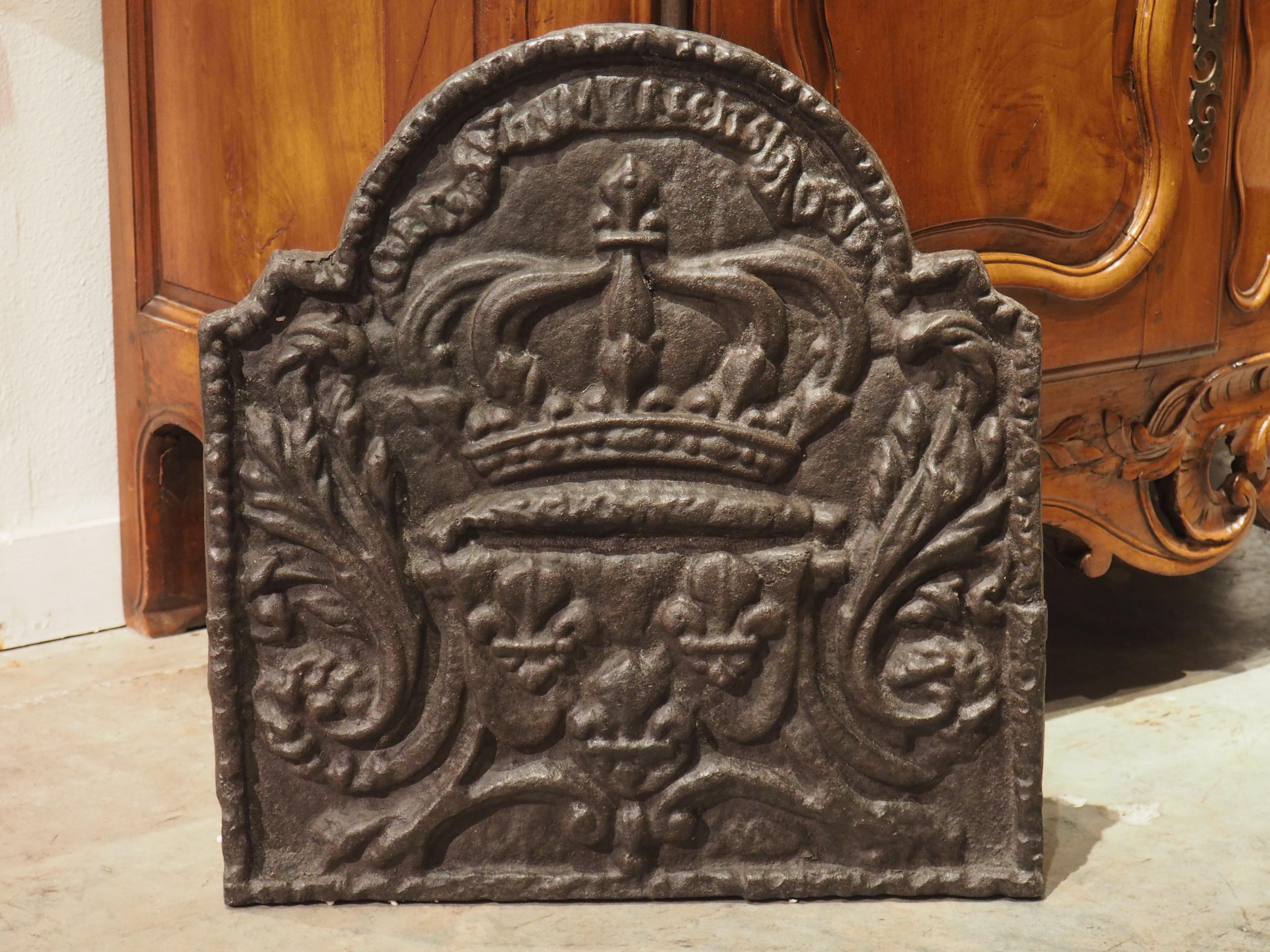Small 18th Century Cast Iron Fireback, The Coat of Arms of France 6