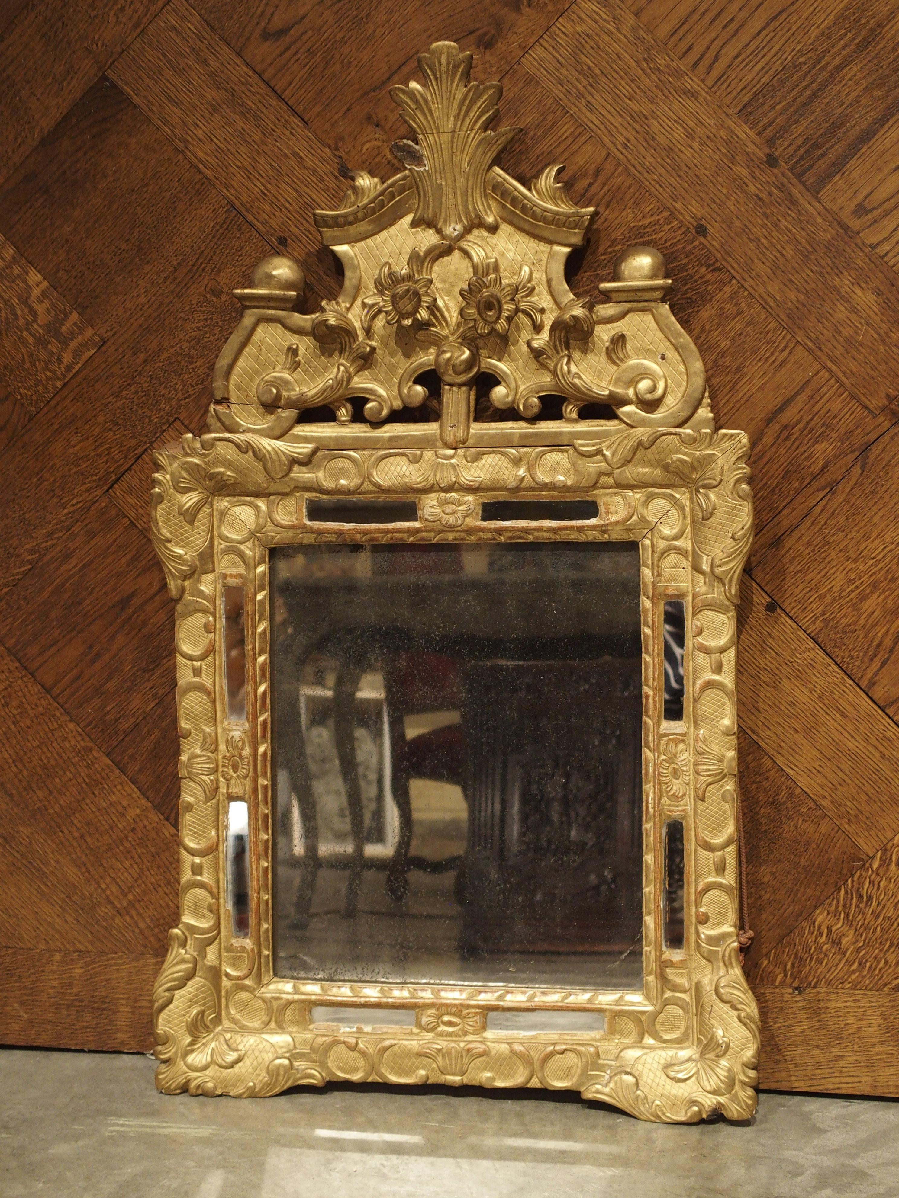 Small 18th Century French Giltwood Mirror “a Parcloses” from Provence In Good Condition In Dallas, TX