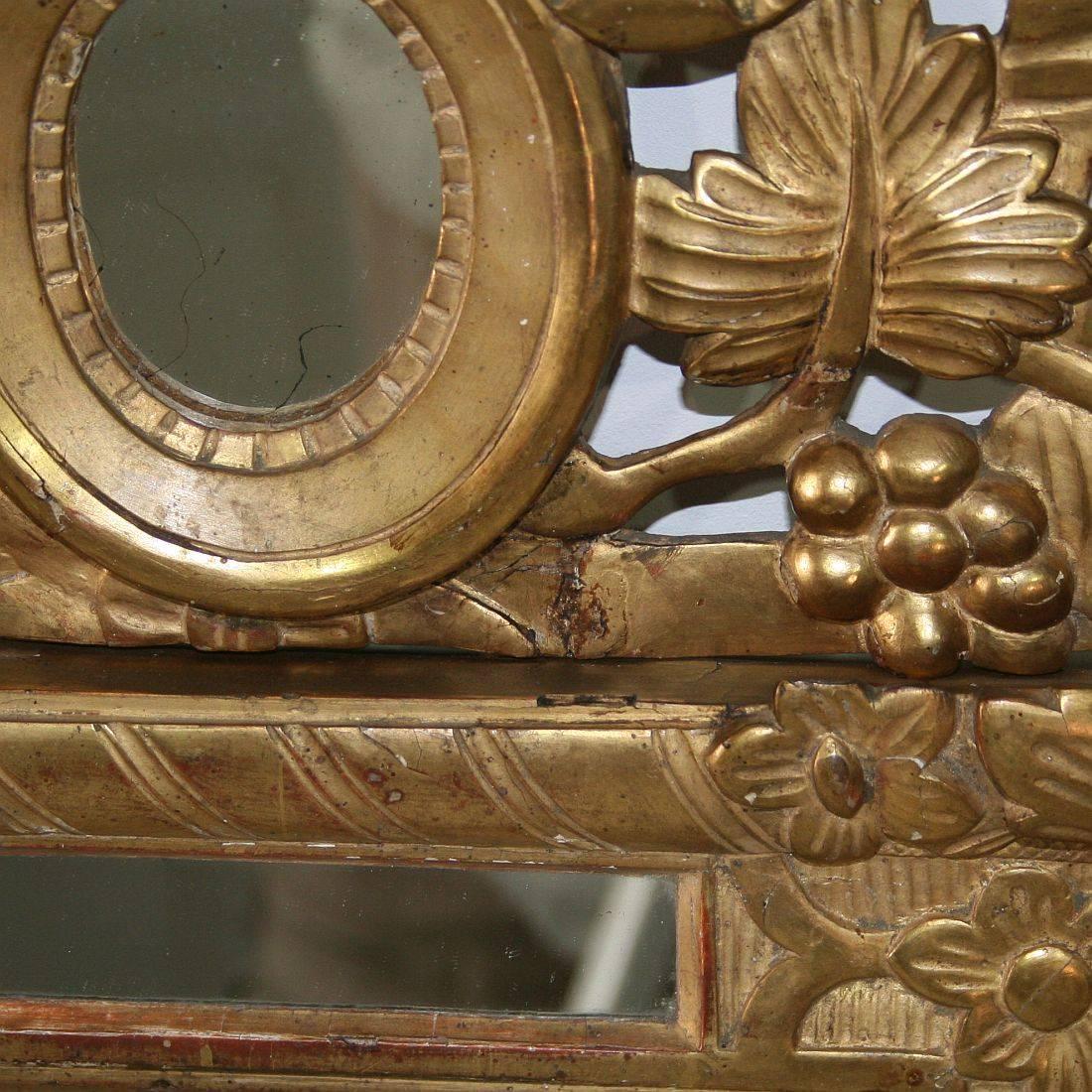 Small 18th Century French Louis XV Baroque Giltwood Mirror 6