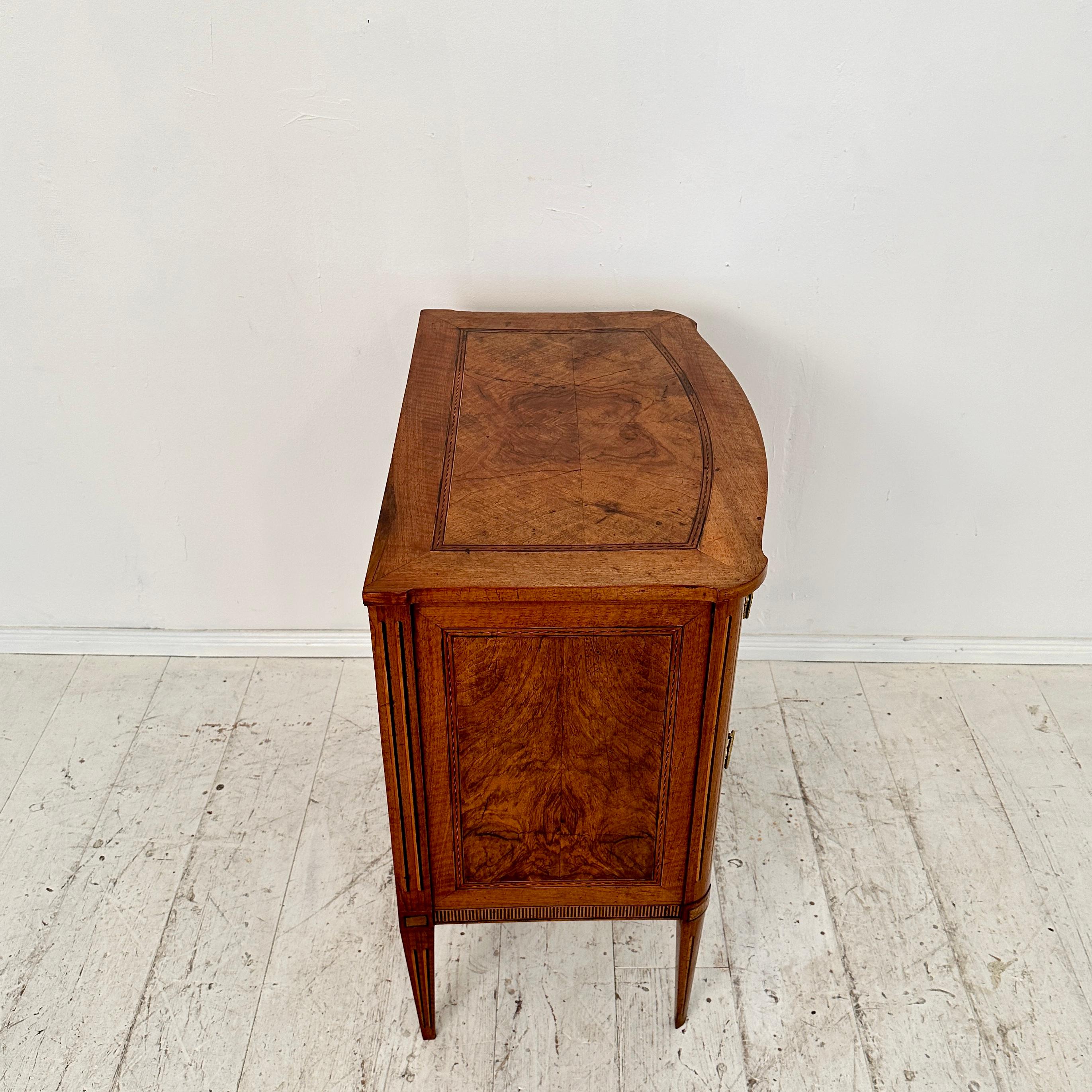 Small 18th Century German Louis Seize Commode in Walnut with 2 Drawers, 1790 For Sale 4