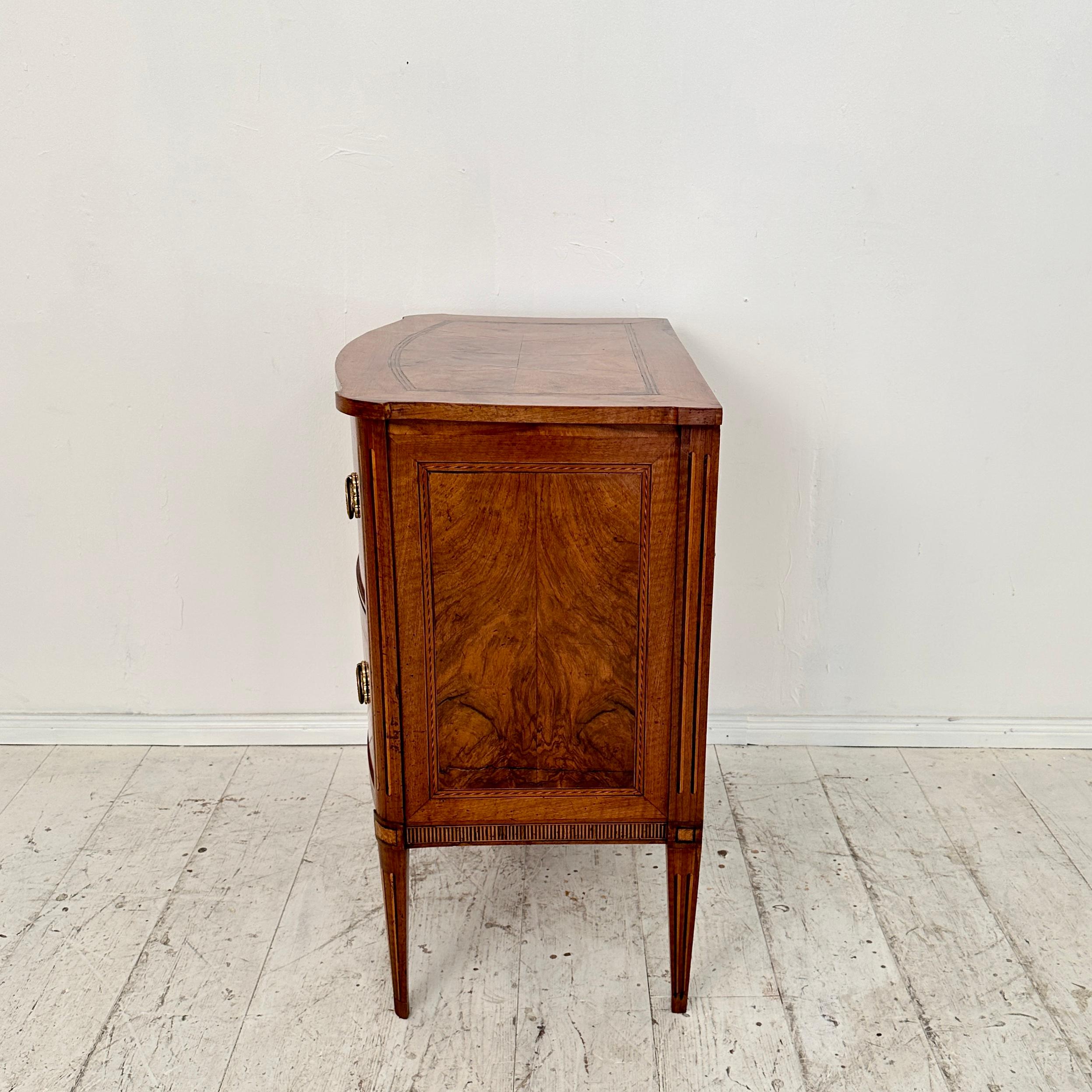 Small 18th Century German Louis Seize Commode in Walnut with 2 Drawers, 1790 For Sale 1