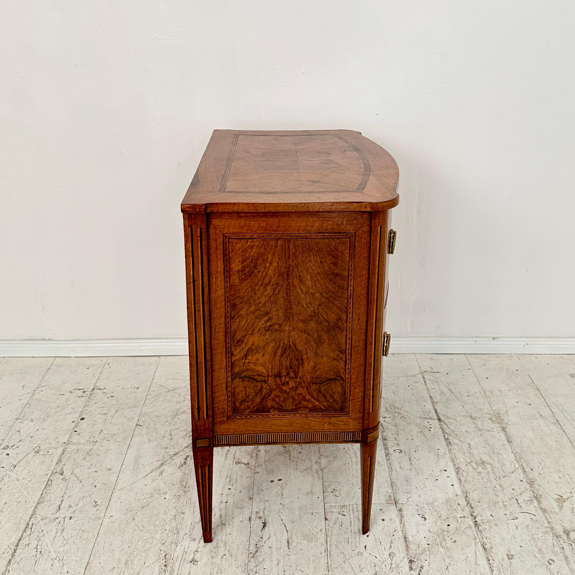 Small 18th Century German Louis Seize Commode in Walnut with 2 Drawers, 1790 For Sale 3