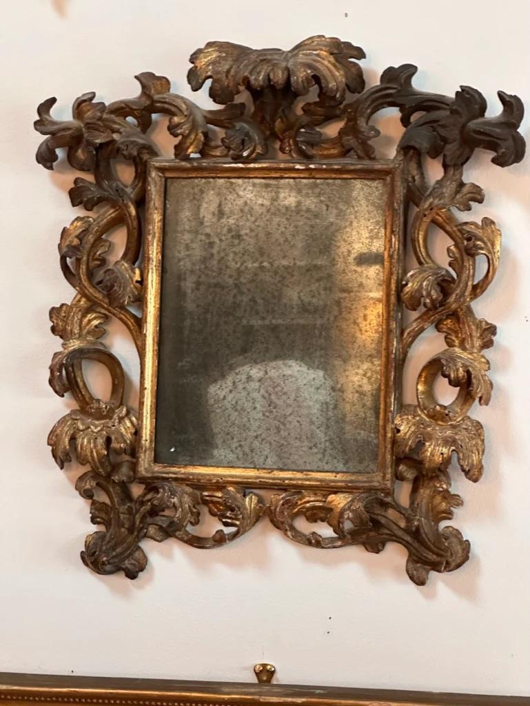 18th Century and Earlier Small 18th Century Italian Carved Gilt Mirror