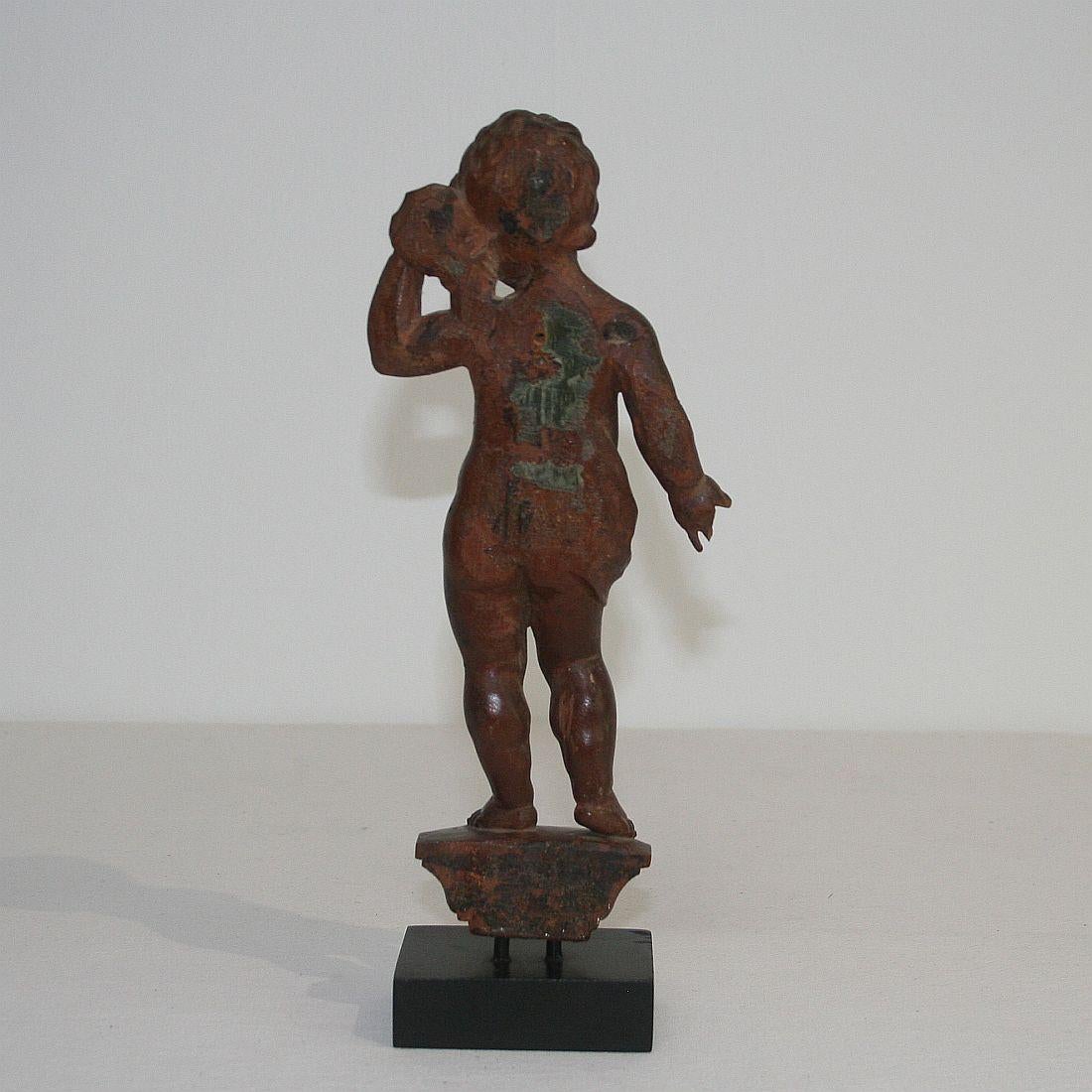 Small 18th Century Italian Carved Wooden Angel In Good Condition In Buisson, FR