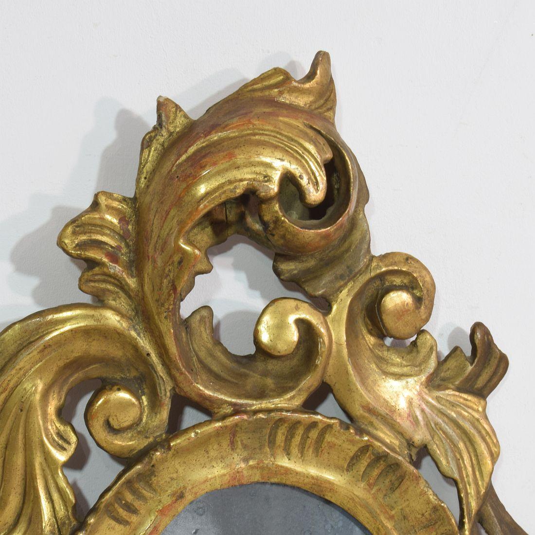 Small 18th Century Italian Giltwood Baroque Mirror 1
