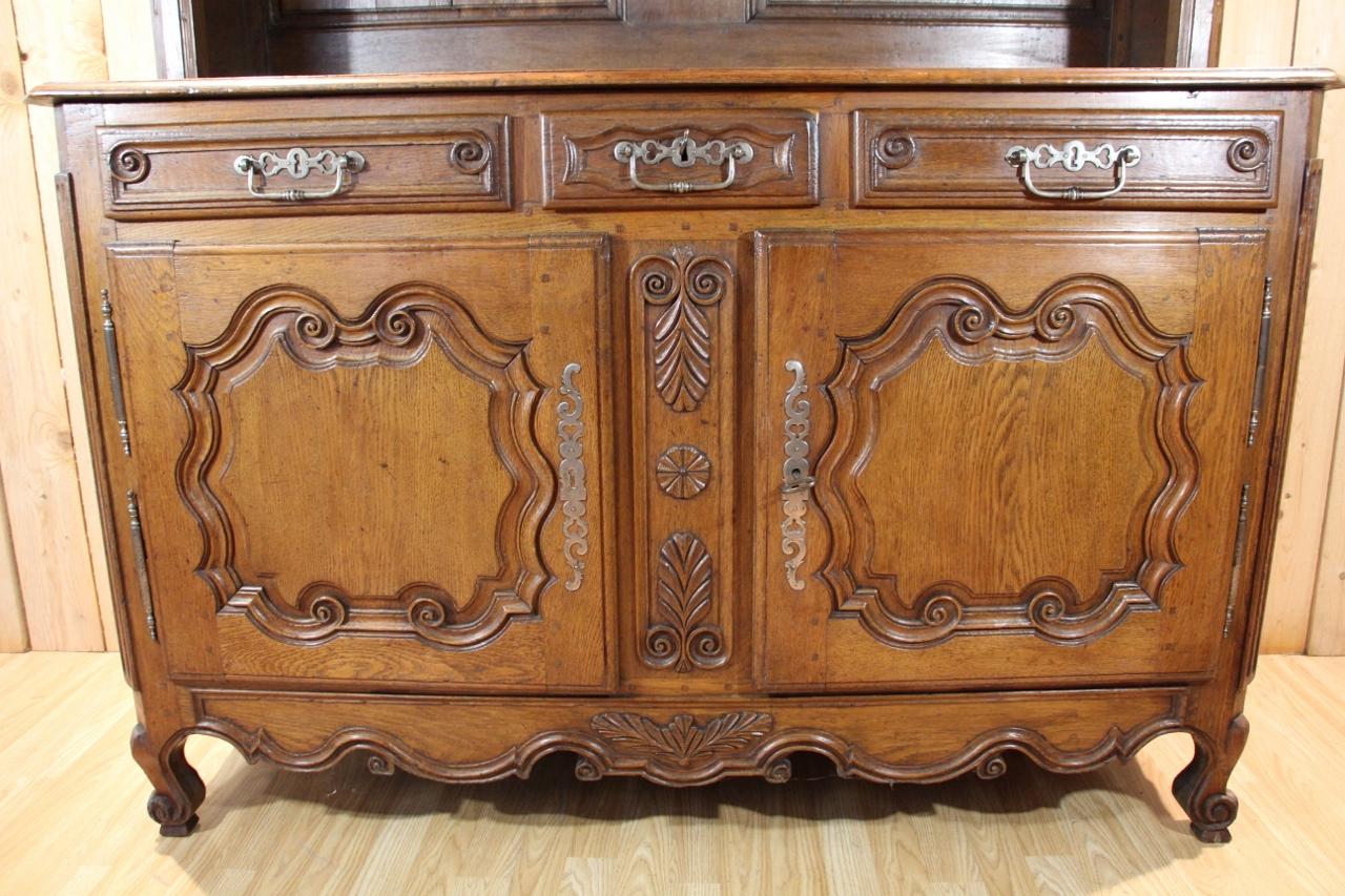 pretty little two-door dresser in light oak, 18th century from the Lorraine region, iron hardware, has two keys in very good condition