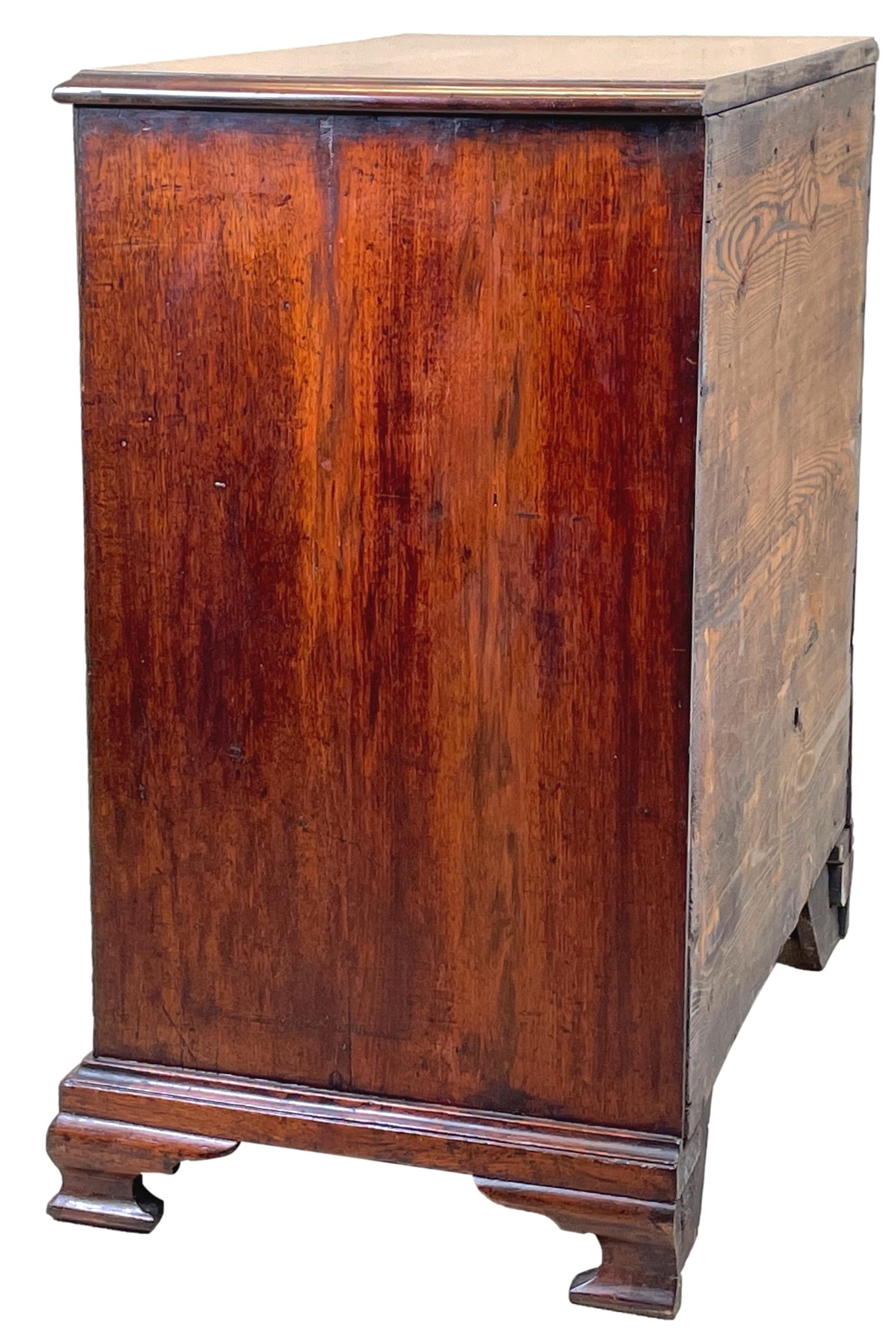 Small 18th Century Mahogany Chest For Sale 1