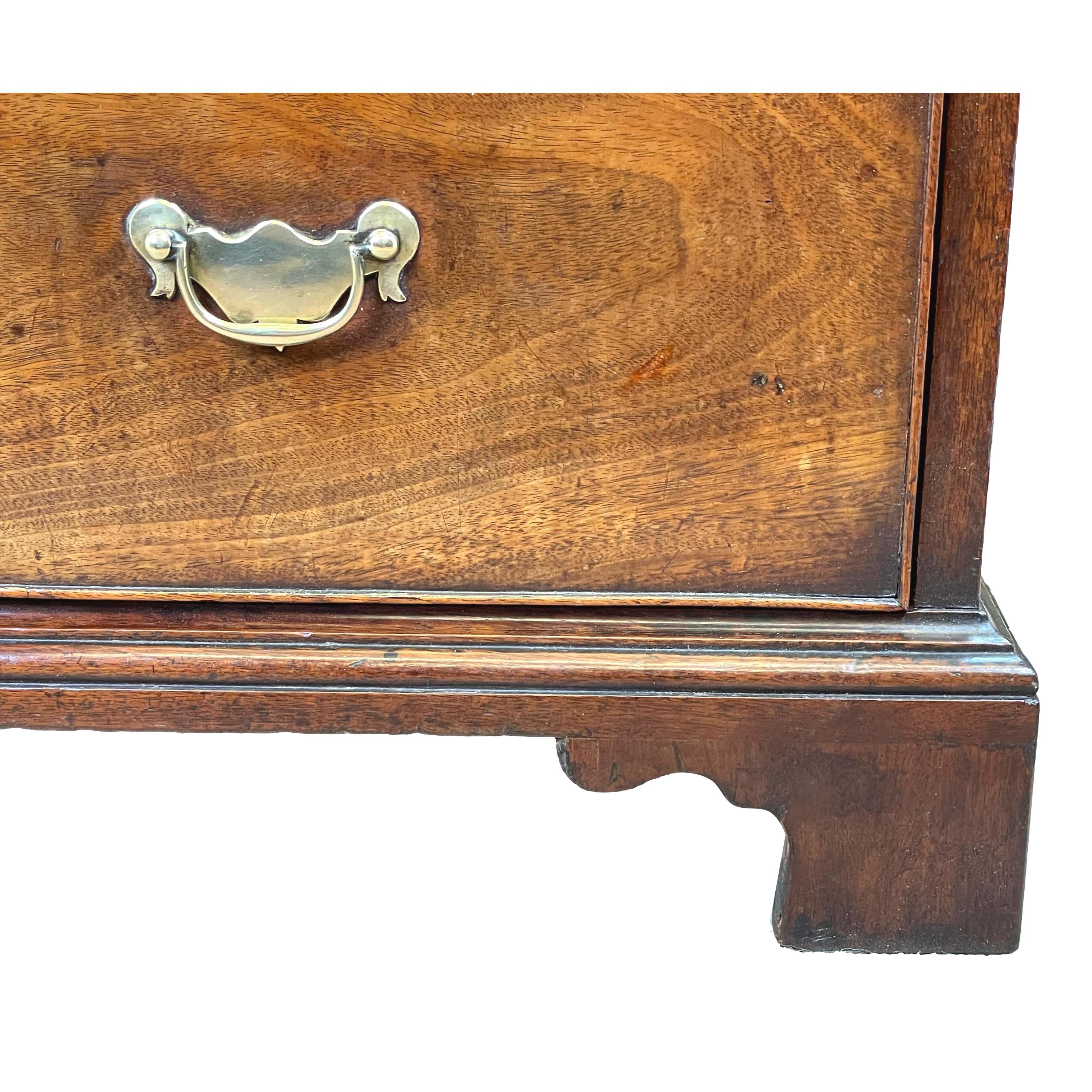 Small 18th Century Mahogany Chest of Drawers 1