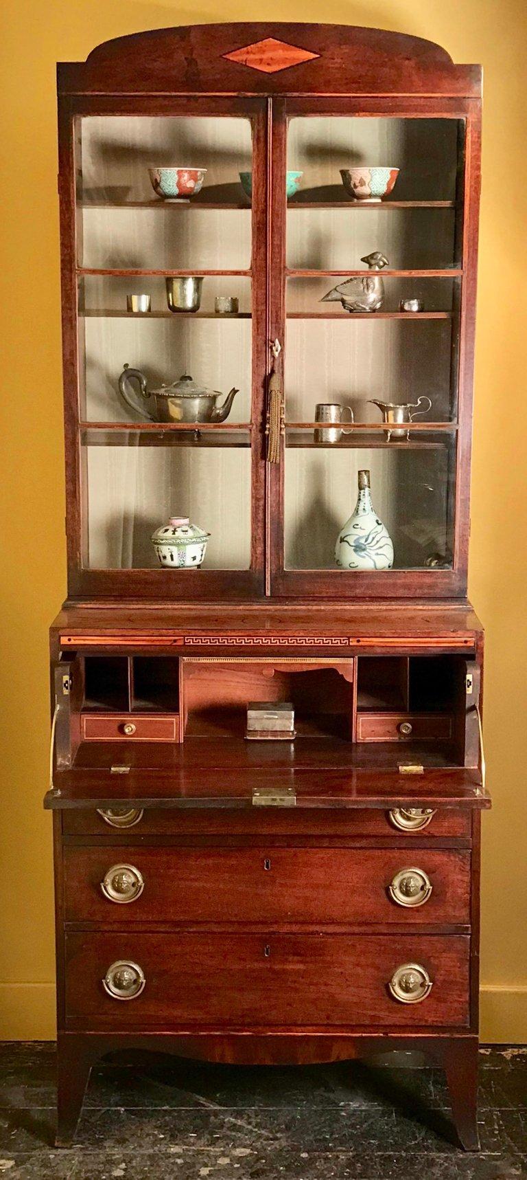 Small 18th Century Mahogany Secretaire Bookcase For Sale 6