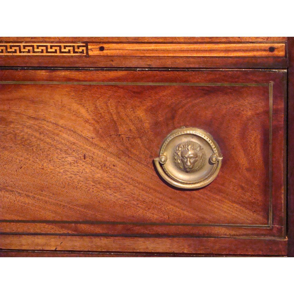 Small 18th Century Mahogany Secretaire Bookcase For Sale 1