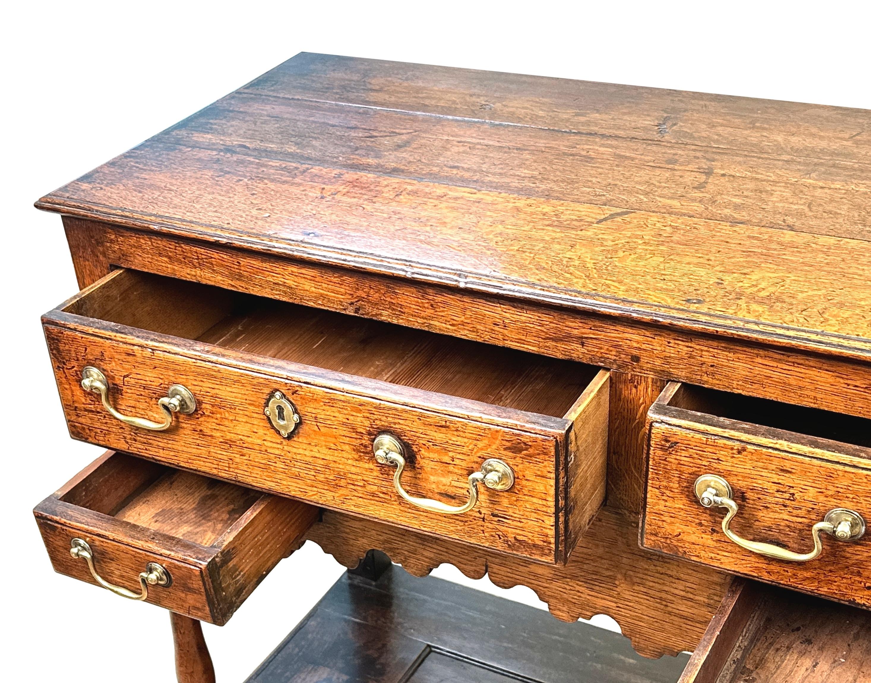 Small 18th Century Oak Dresser Base For Sale 3