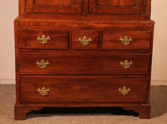 Small 18th Century Oak Linen Press