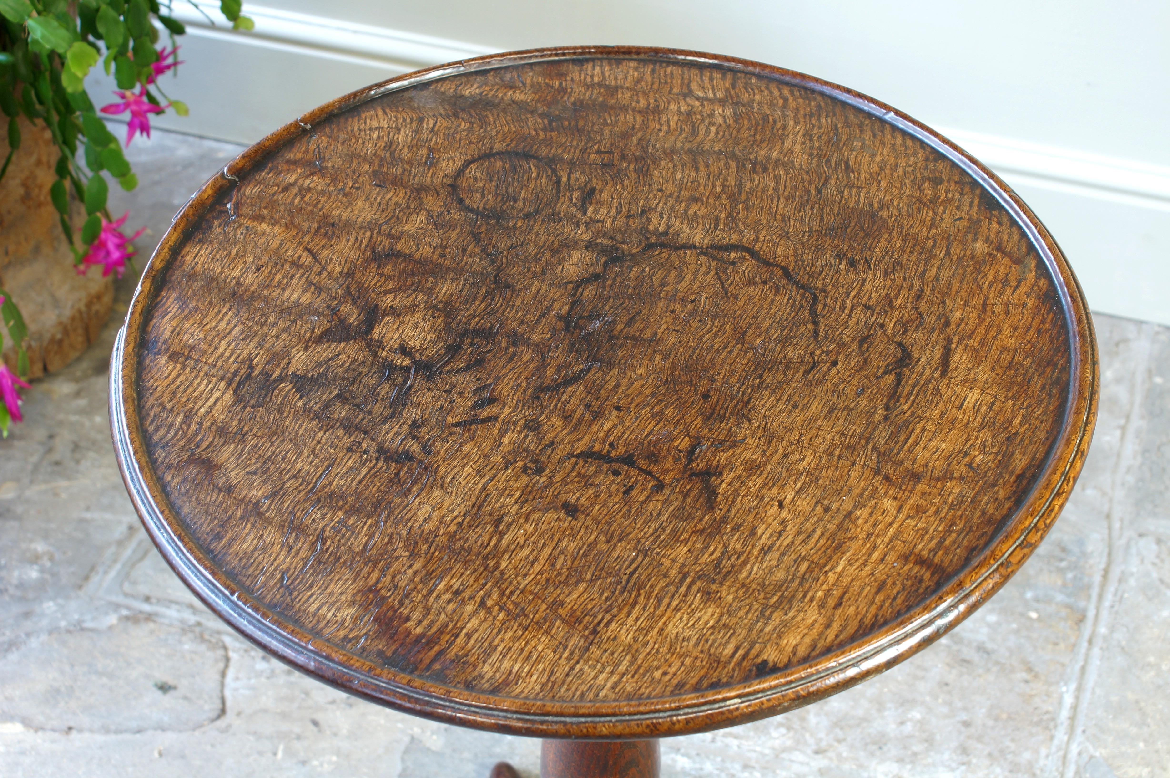 Small 18th Century Oak Tripod Table For Sale 7