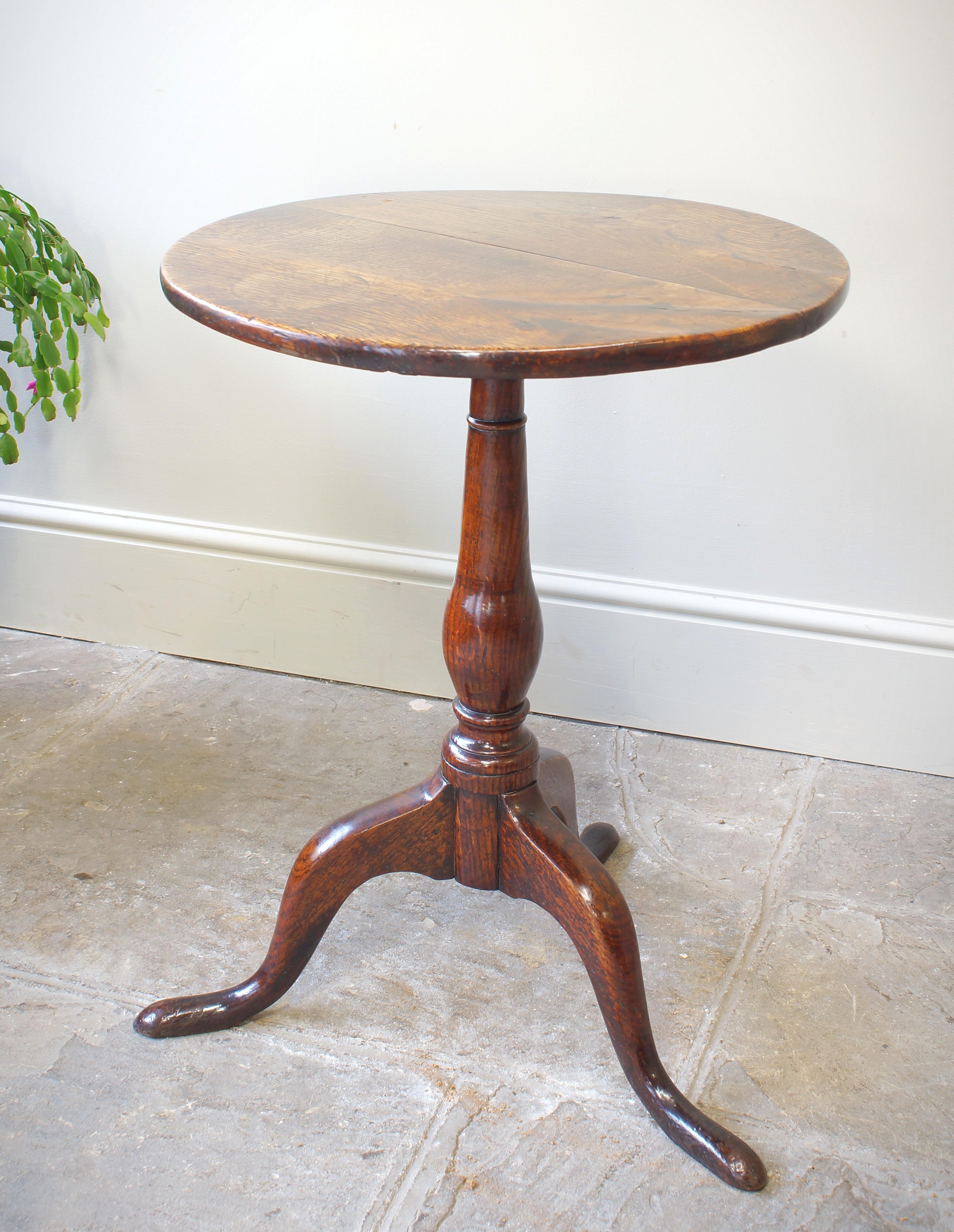Turned Small 18th Century Oak Tripod Table For Sale