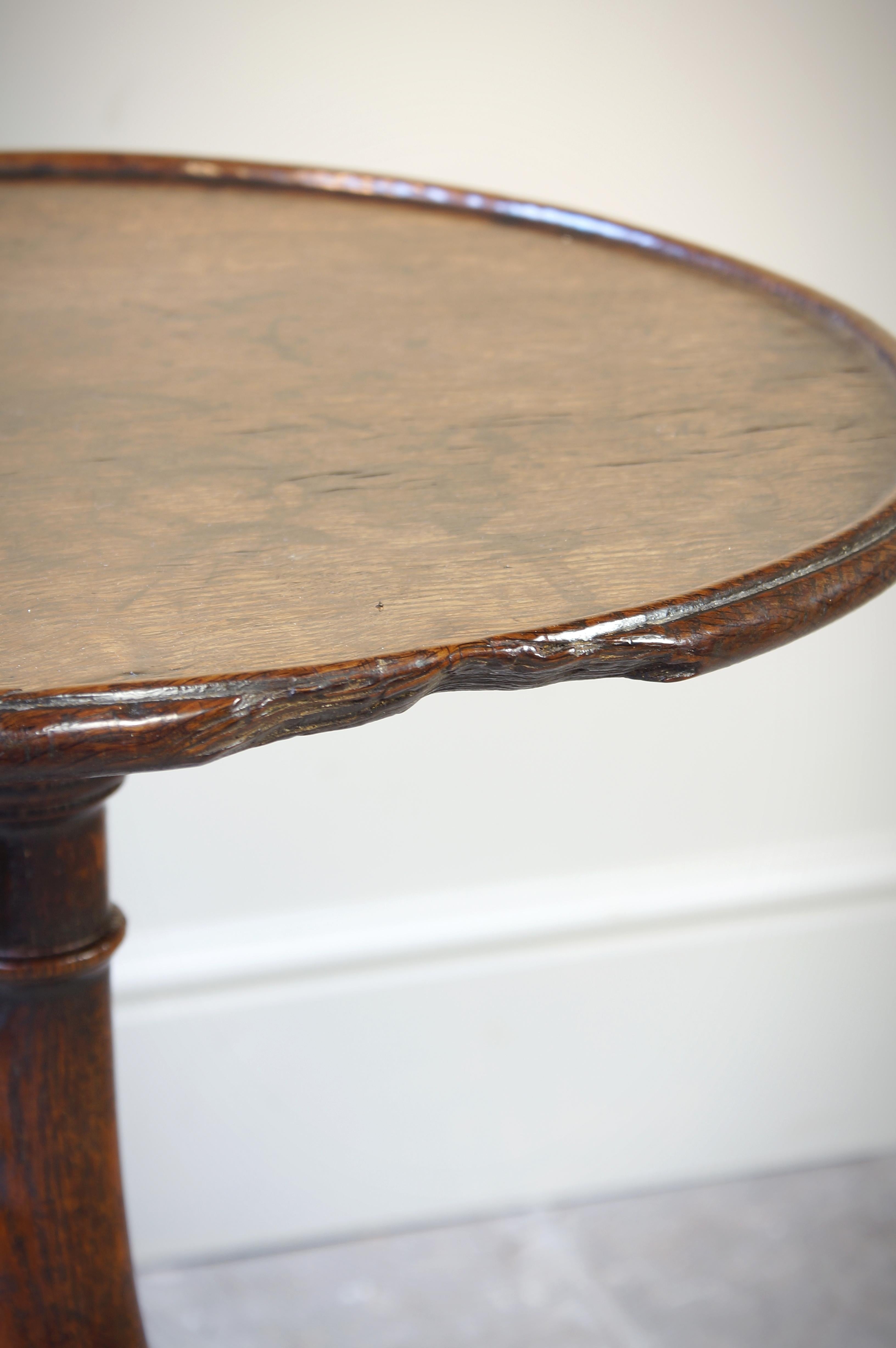 Small 18th Century Oak Tripod Table For Sale 2