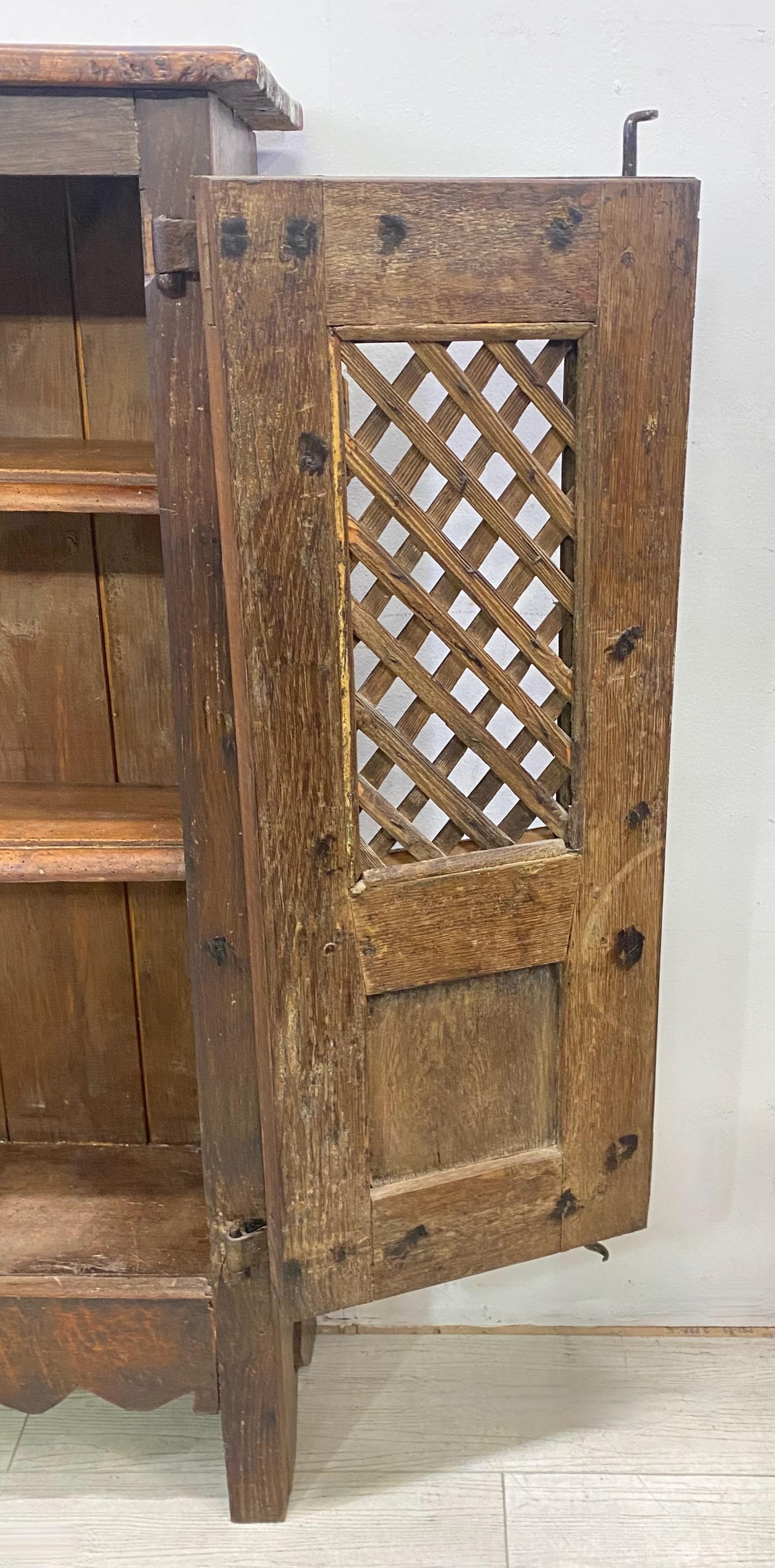 Small 18th Century Spanish or Spanish Colonial Oak Cabinet 5