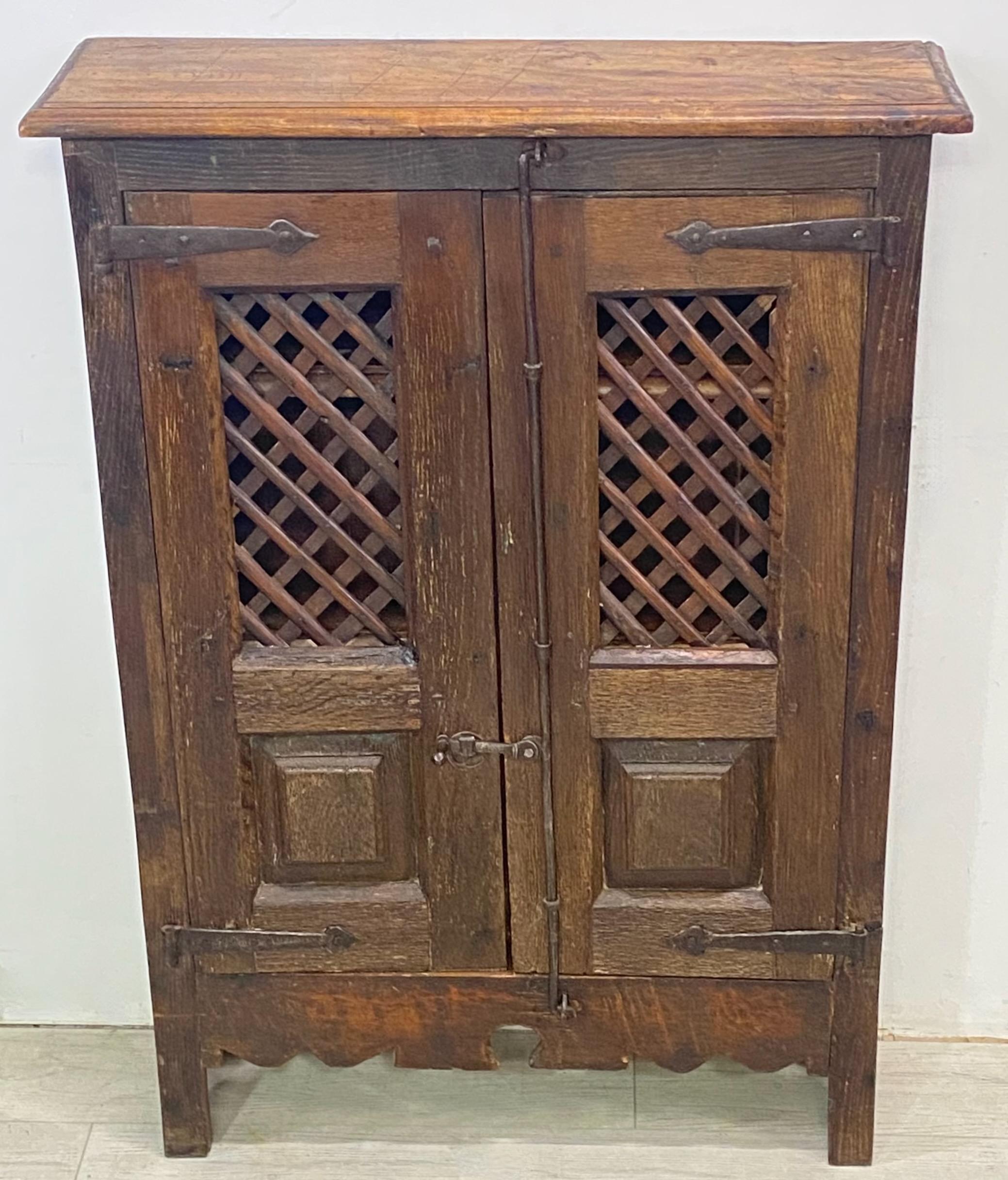 Small 18th Century Spanish or Spanish Colonial Oak Cabinet 1