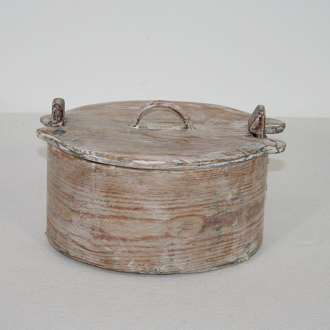 18th Century and Earlier Small 18th Century Swedish Folk Art Bentwood Box