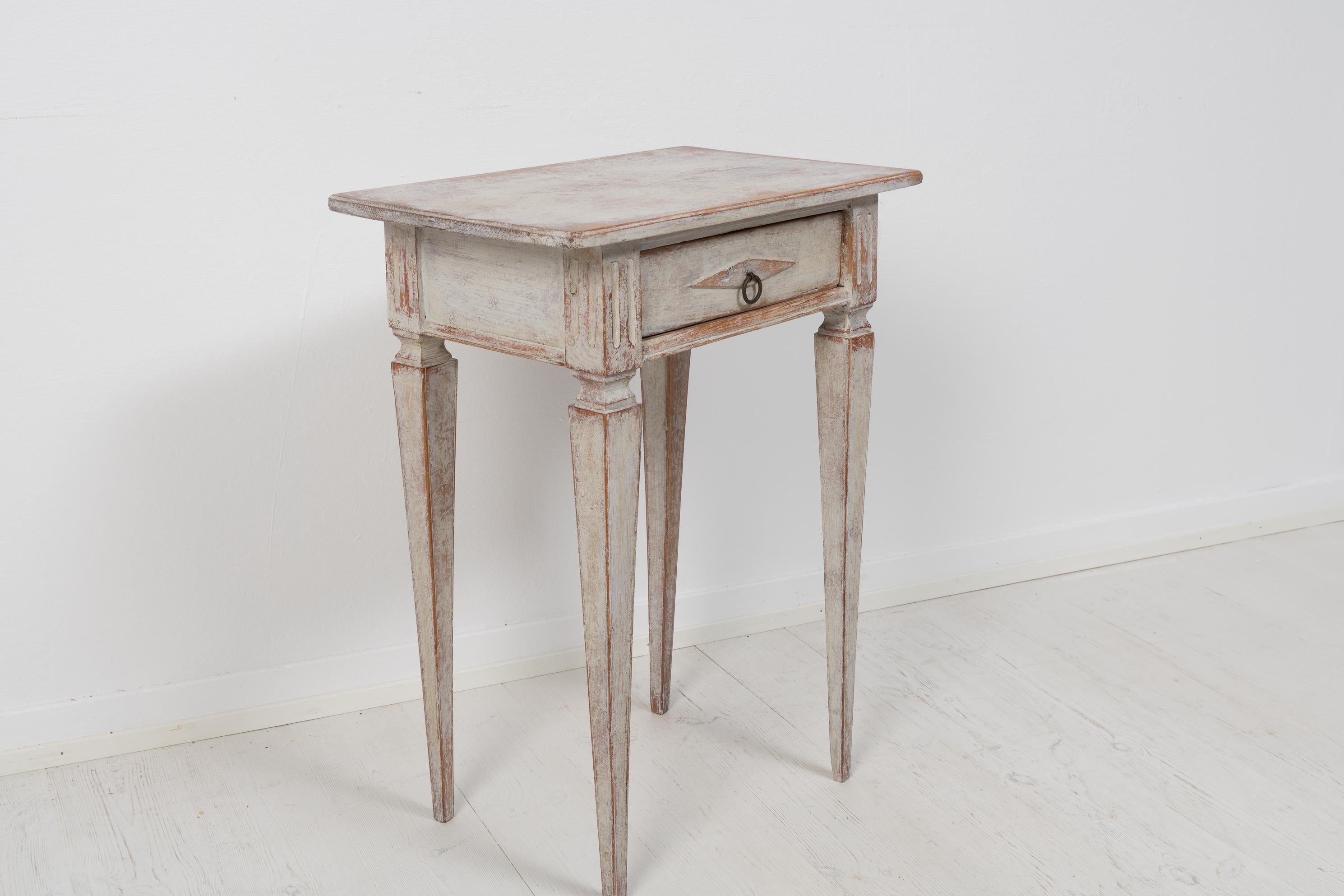 Small Antique Swedish Neoclassic Gustavian Pine Side Table 6
