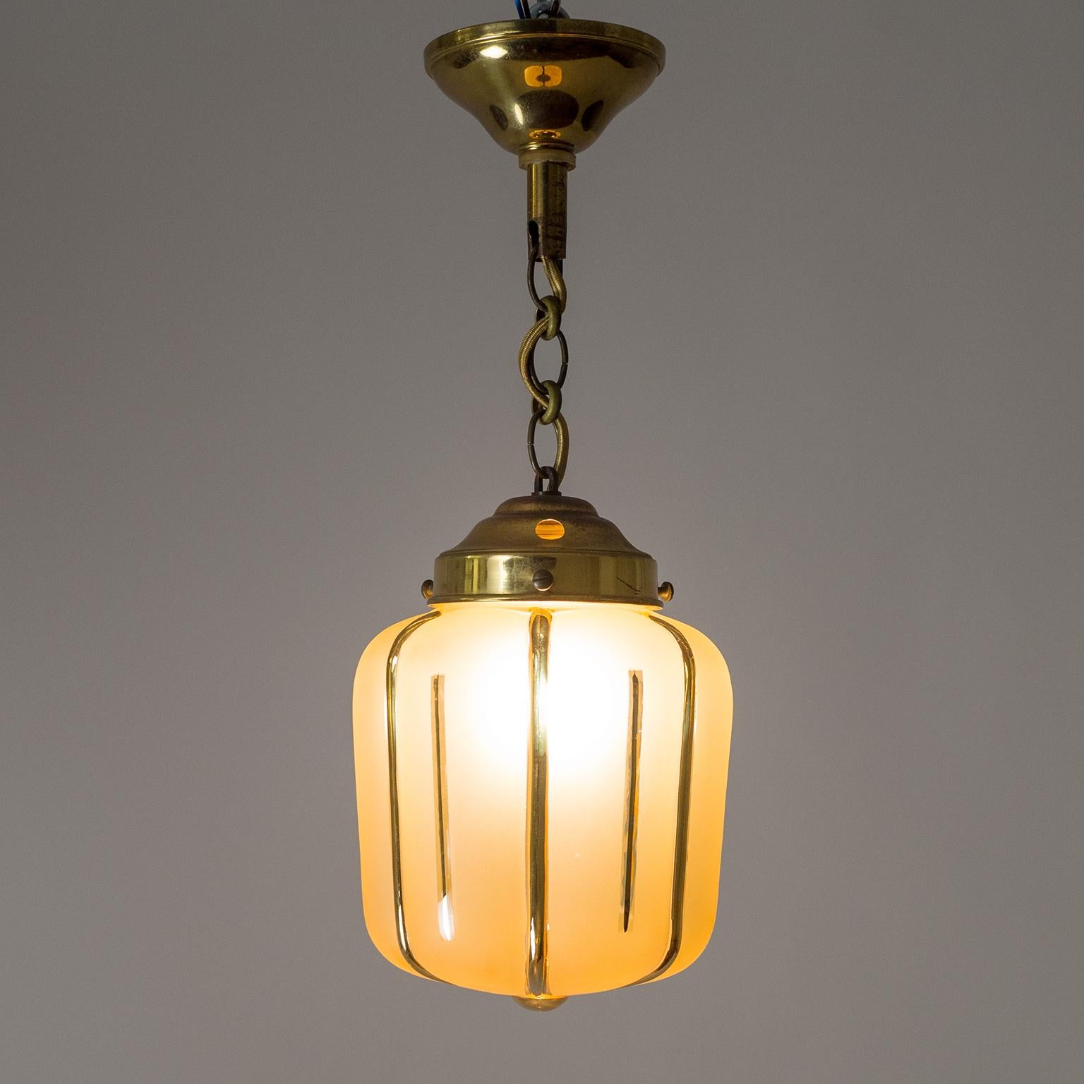 Small 1940s French Pendant, Amber Glass and Gold Paint In Good Condition In Vienna, AT