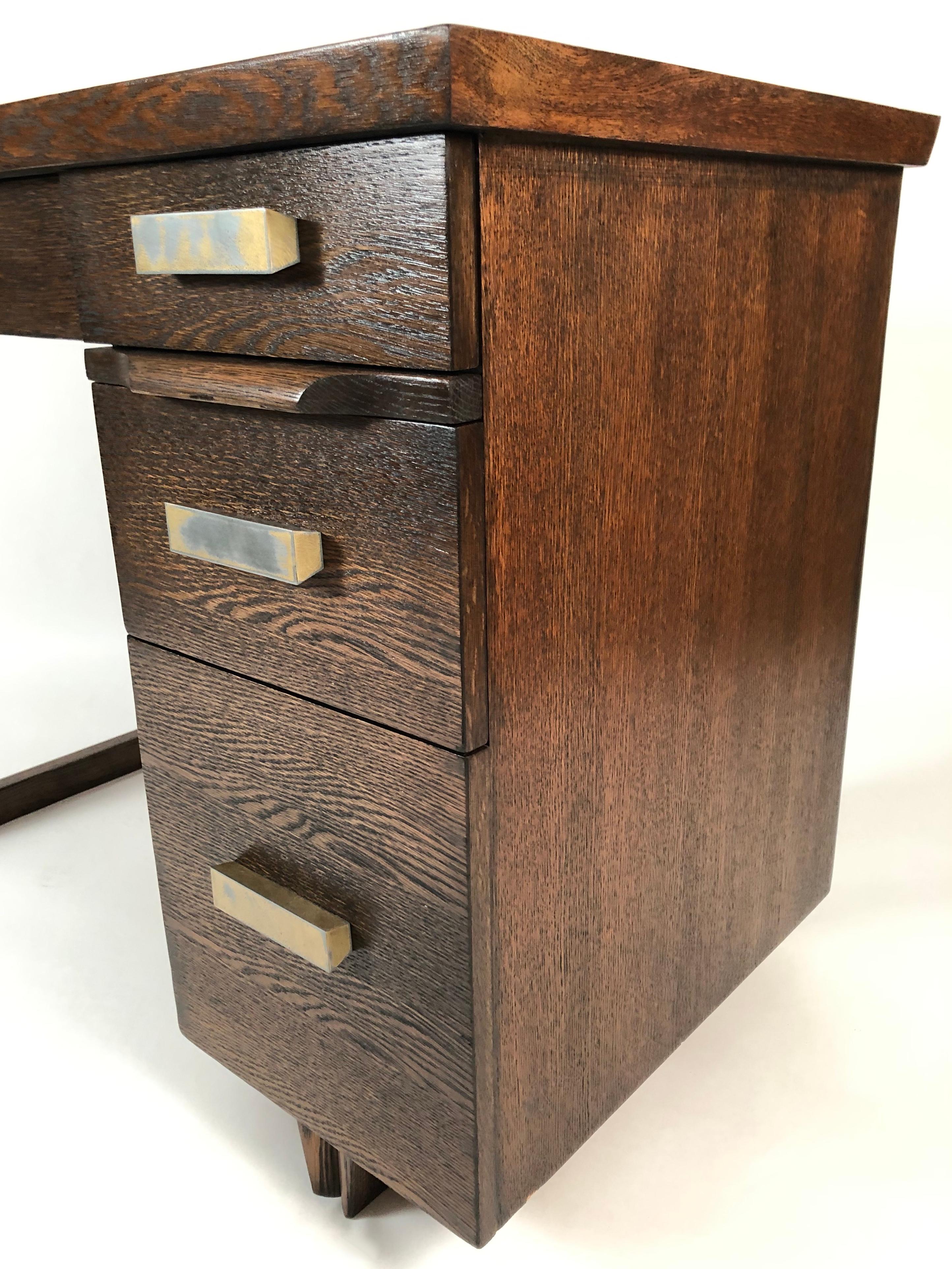 Small 1940s Walnut Stained Oak and Ebonized Desk In Good Condition In Essex, MA