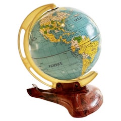 Petit jouet en fer blanc Globe terrestre Lithographie française, base ondulée, par MS, Allemagne
