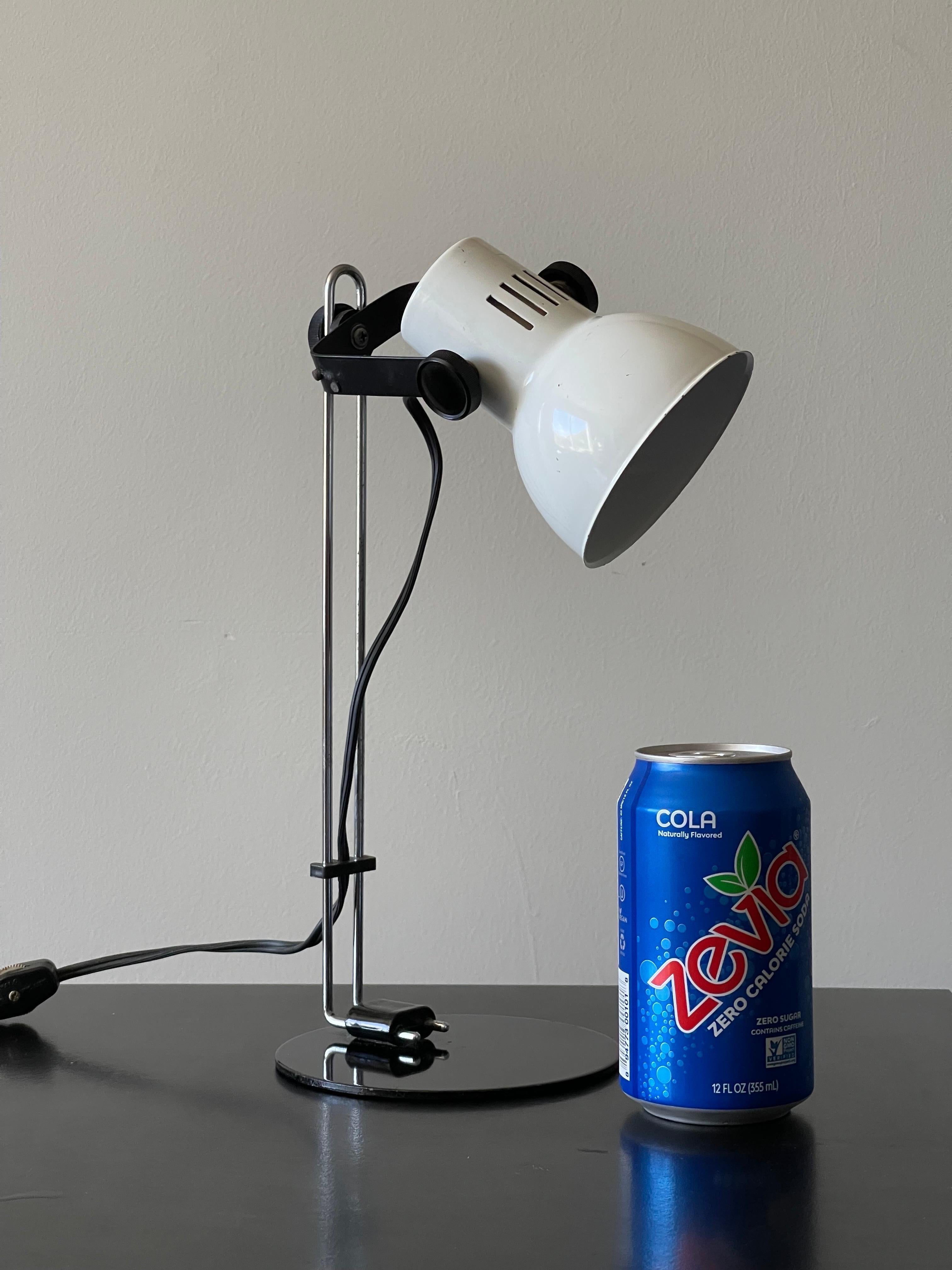 Small 1960’s Architectural Articulating Desk Lamp 12