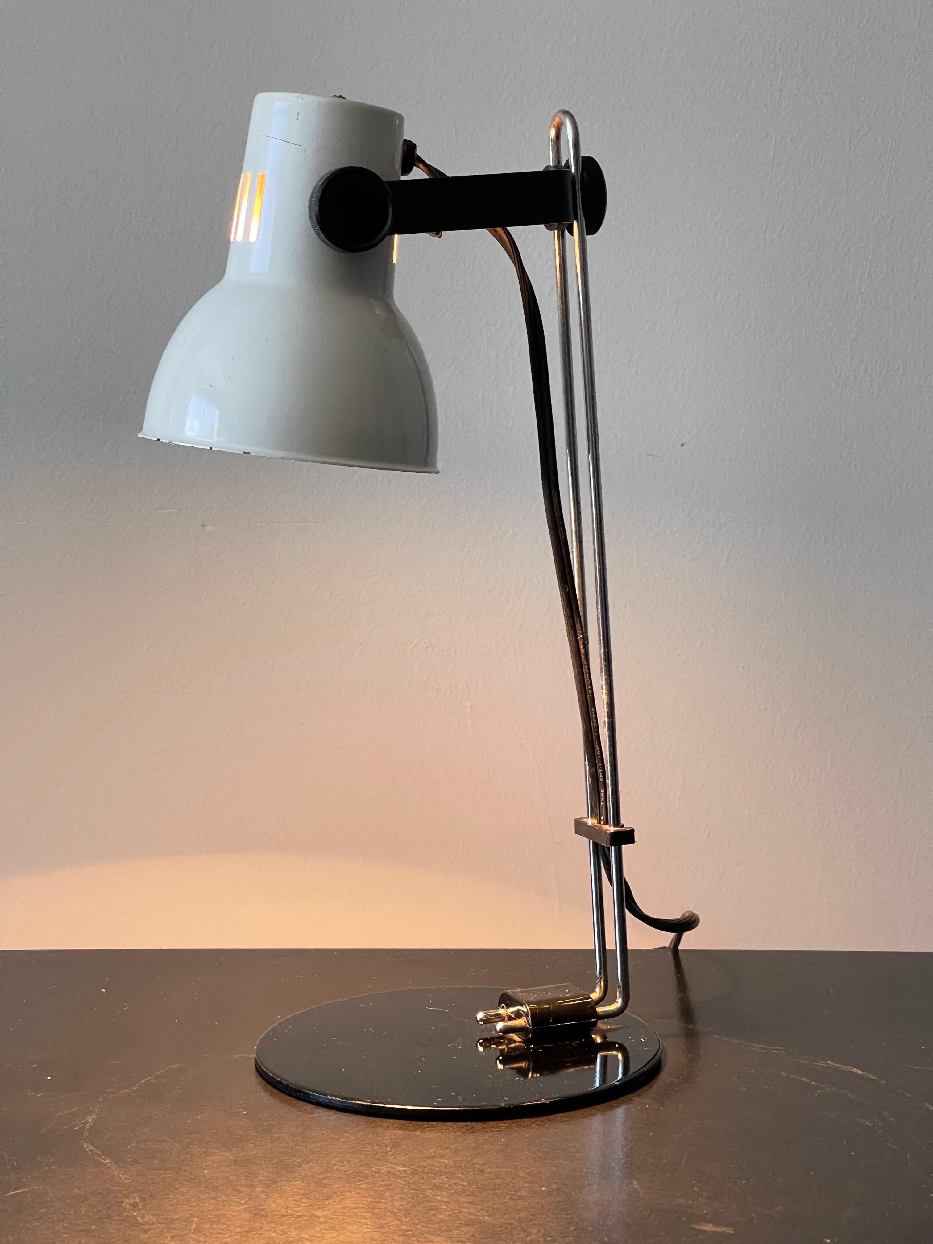 Mid-20th Century Small 1960’s Architectural Articulating Desk Lamp