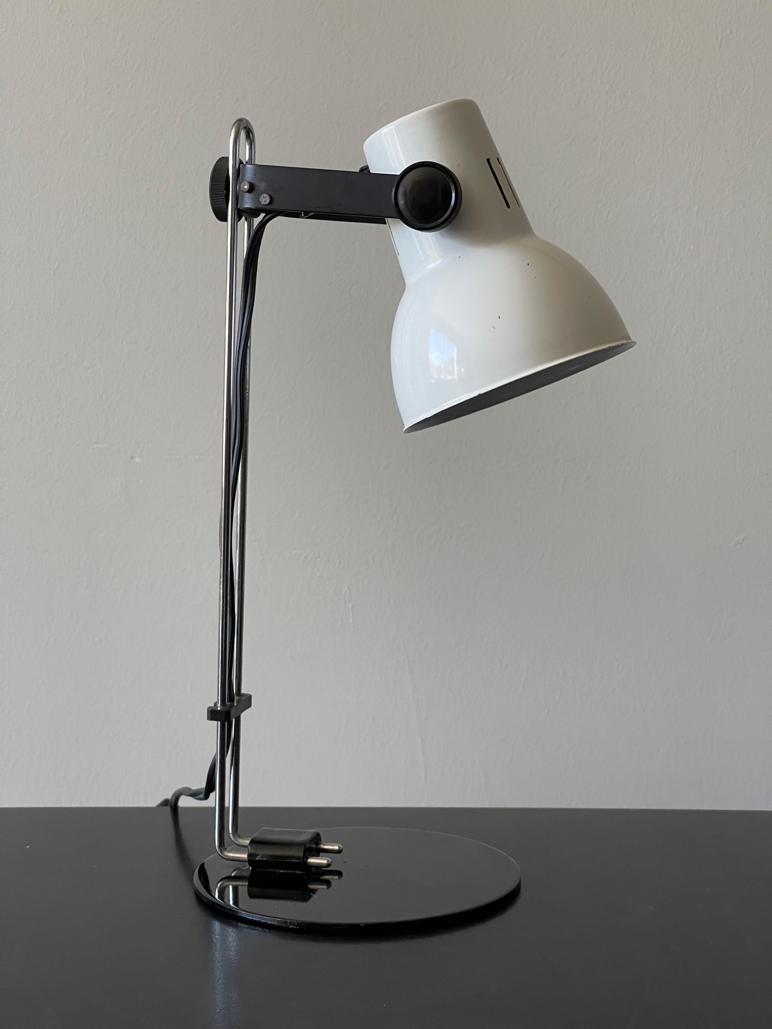 Metal Small 1960’s Architectural Articulating Desk Lamp