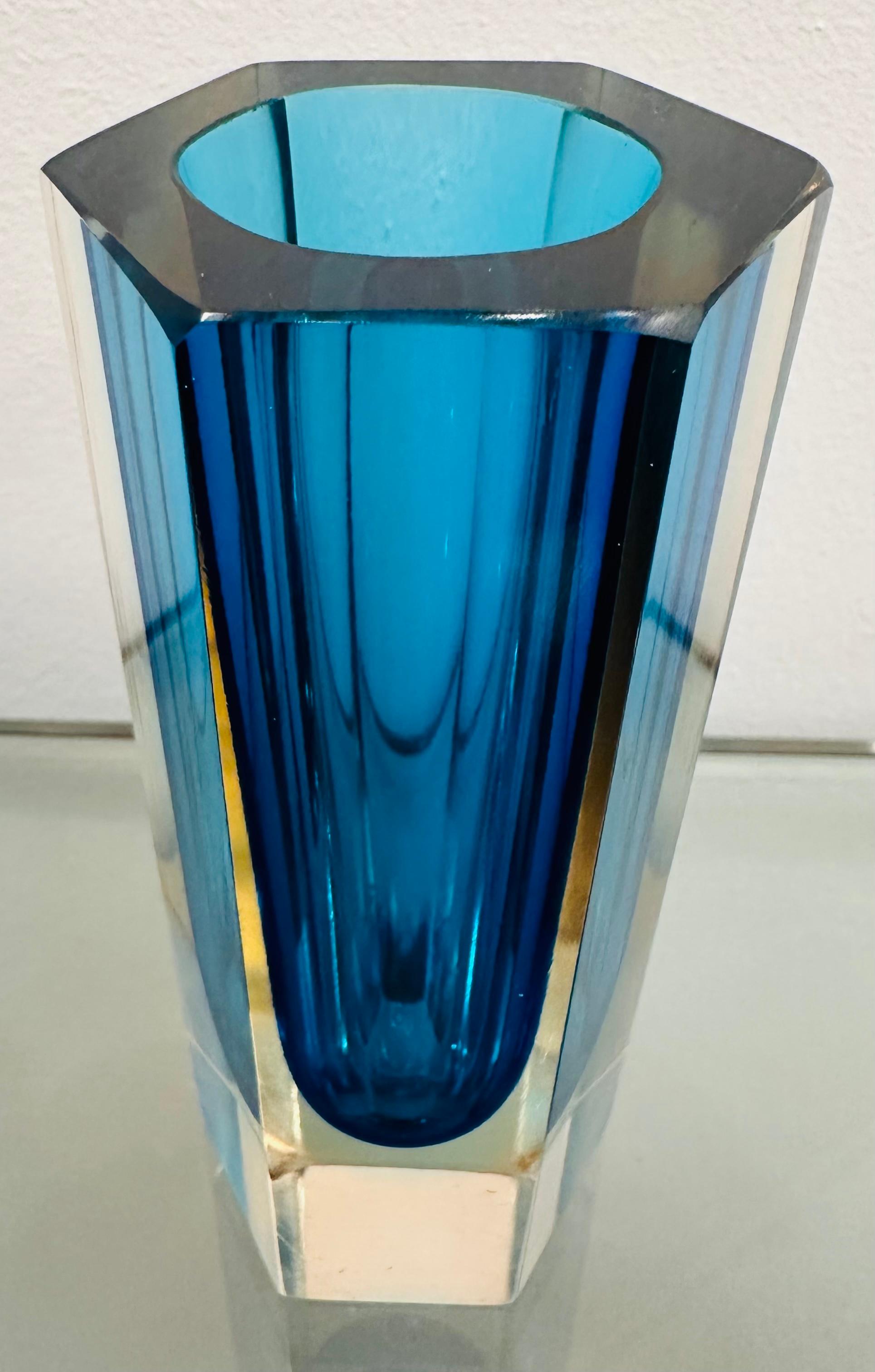 Small 1960s Hexagonal Italian Murano Turquoise & Clear Glass Vase For Sale 3