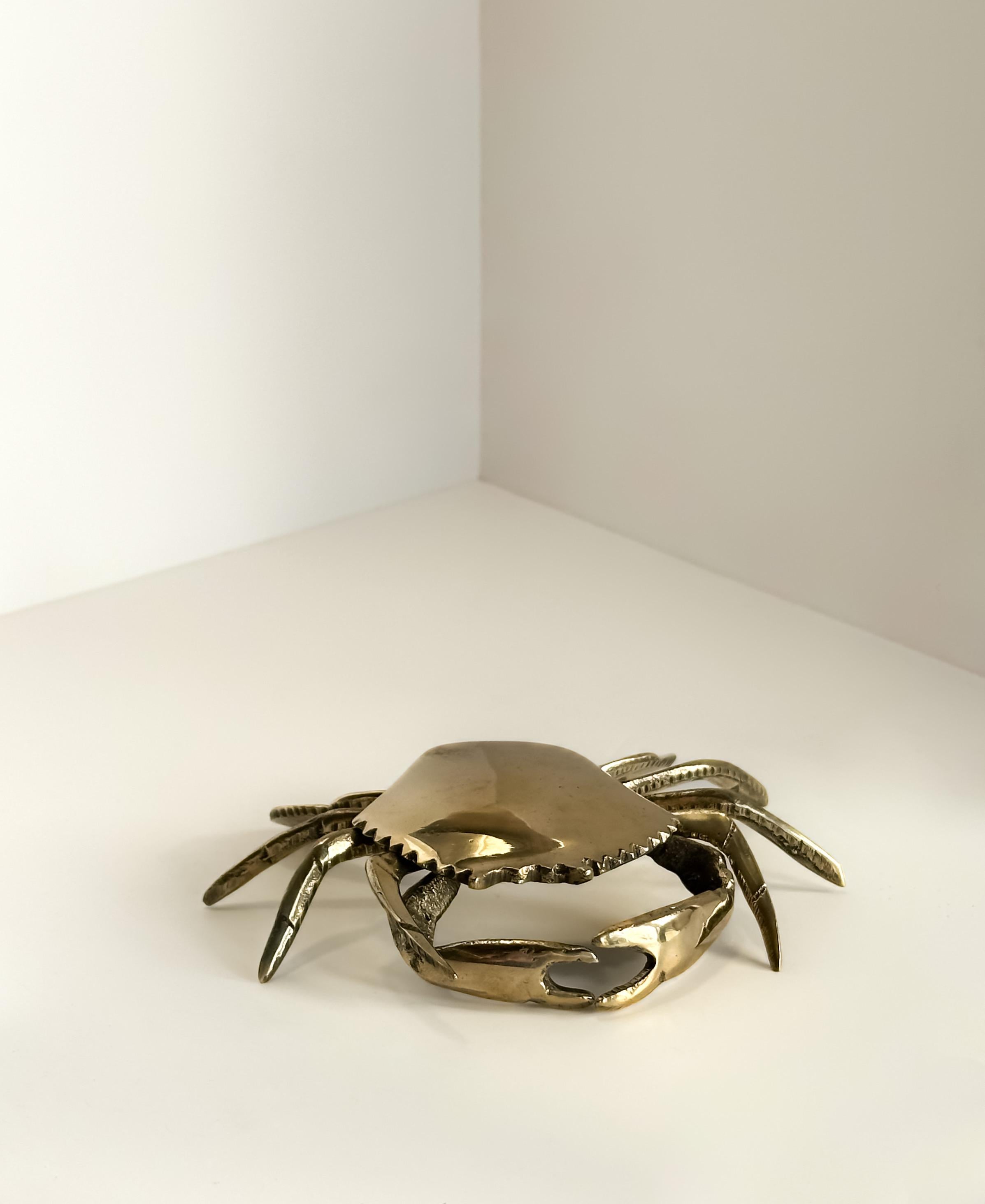 Small 1960’s Italian Polished Brass Crab Ashtray Trinket Box In Good Condition In Glasgow, GB