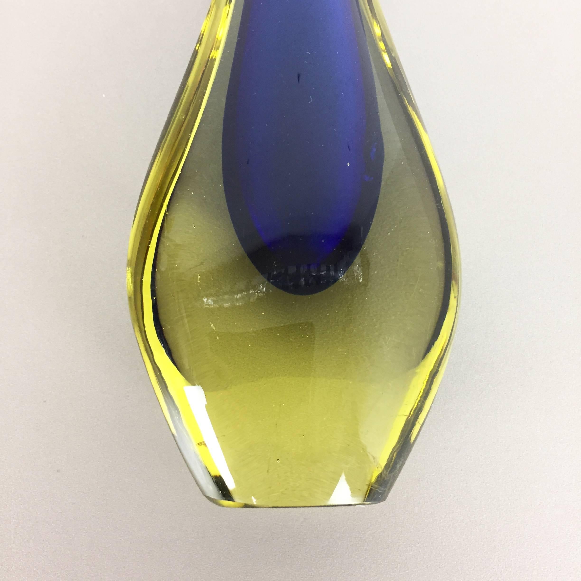 Kleine einstielige Vase aus Murano Glass Sommerso, 1960er Jahre, von Flavio Poli, Italien im Angebot 3