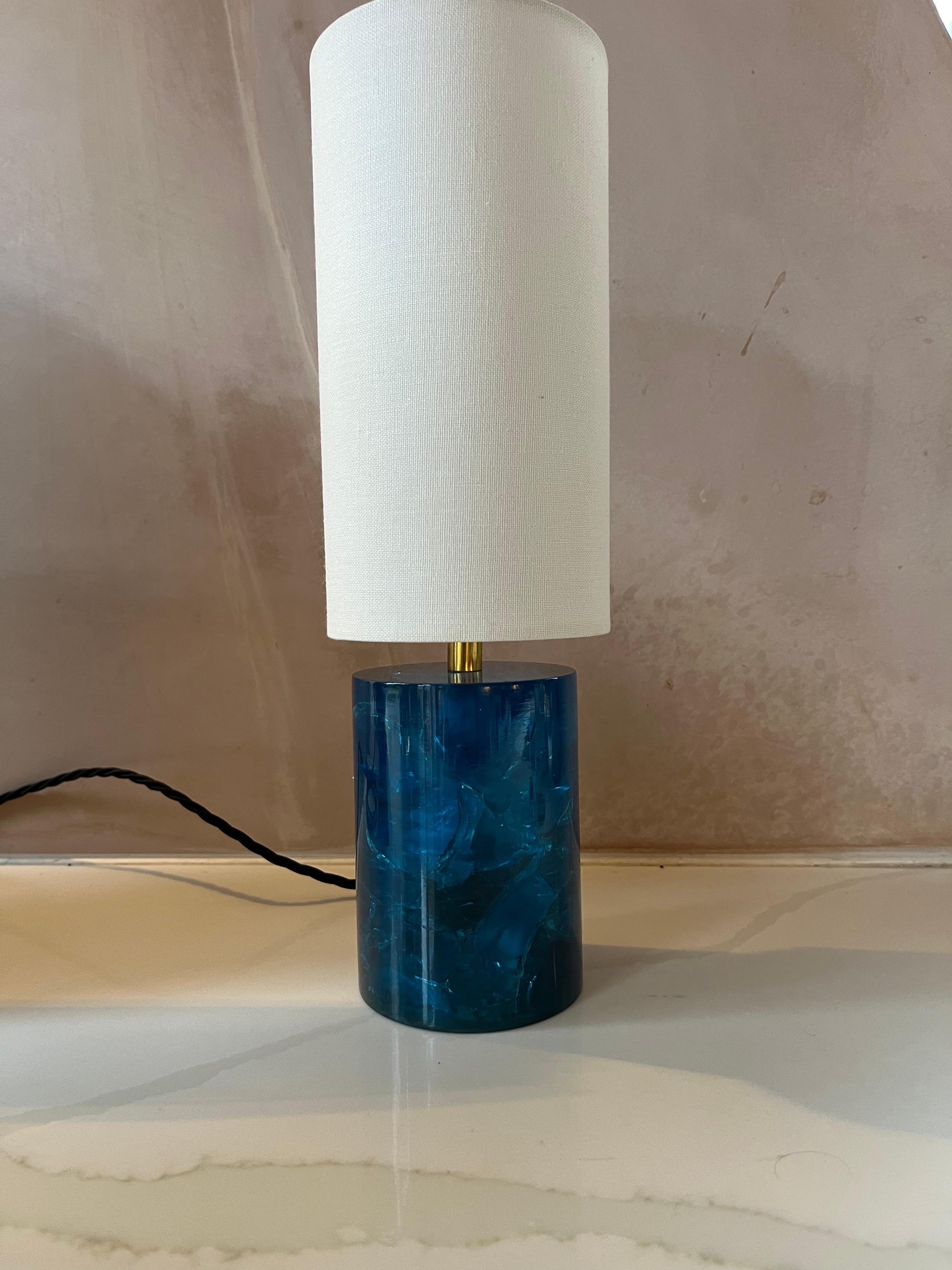 Mid-Century Modern Small 1960’s resin table lamp For Sale