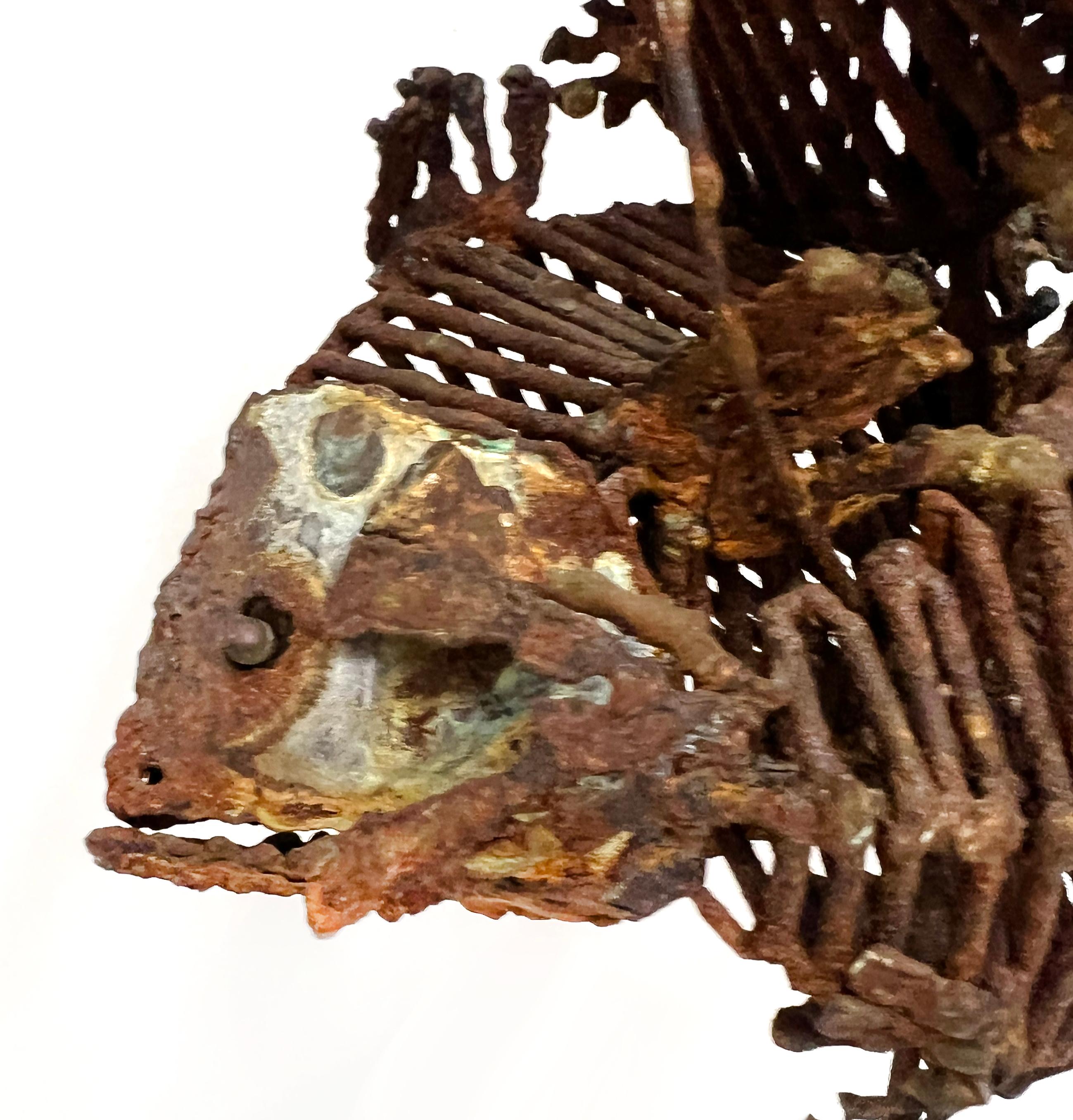 Small 1970s Brutalist Fish Bones Tabletop Sculpture on a Wood Base For Sale 2
