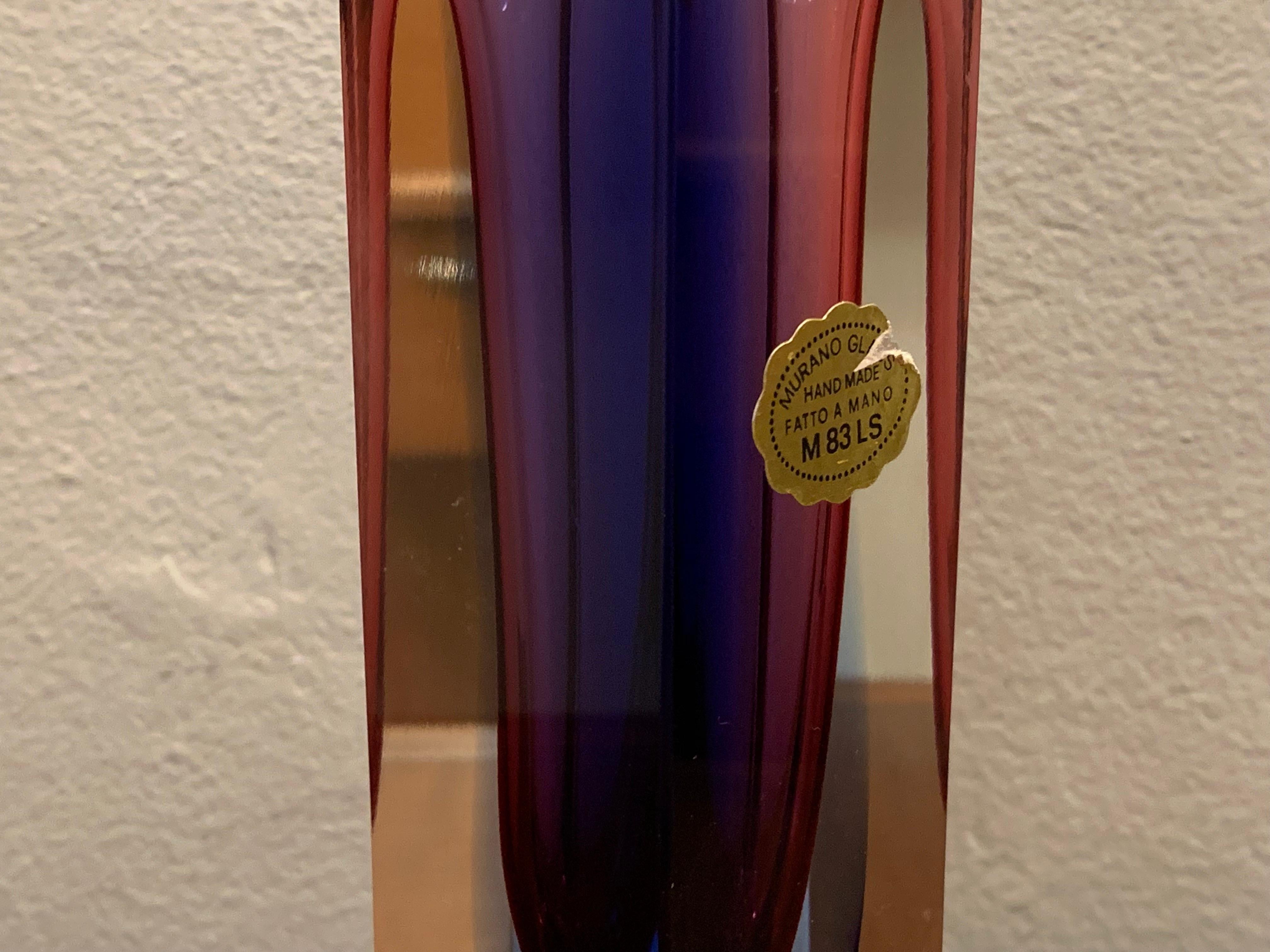 Small 1970s Italian Murano Handmade Sommerso Glass Vase 7