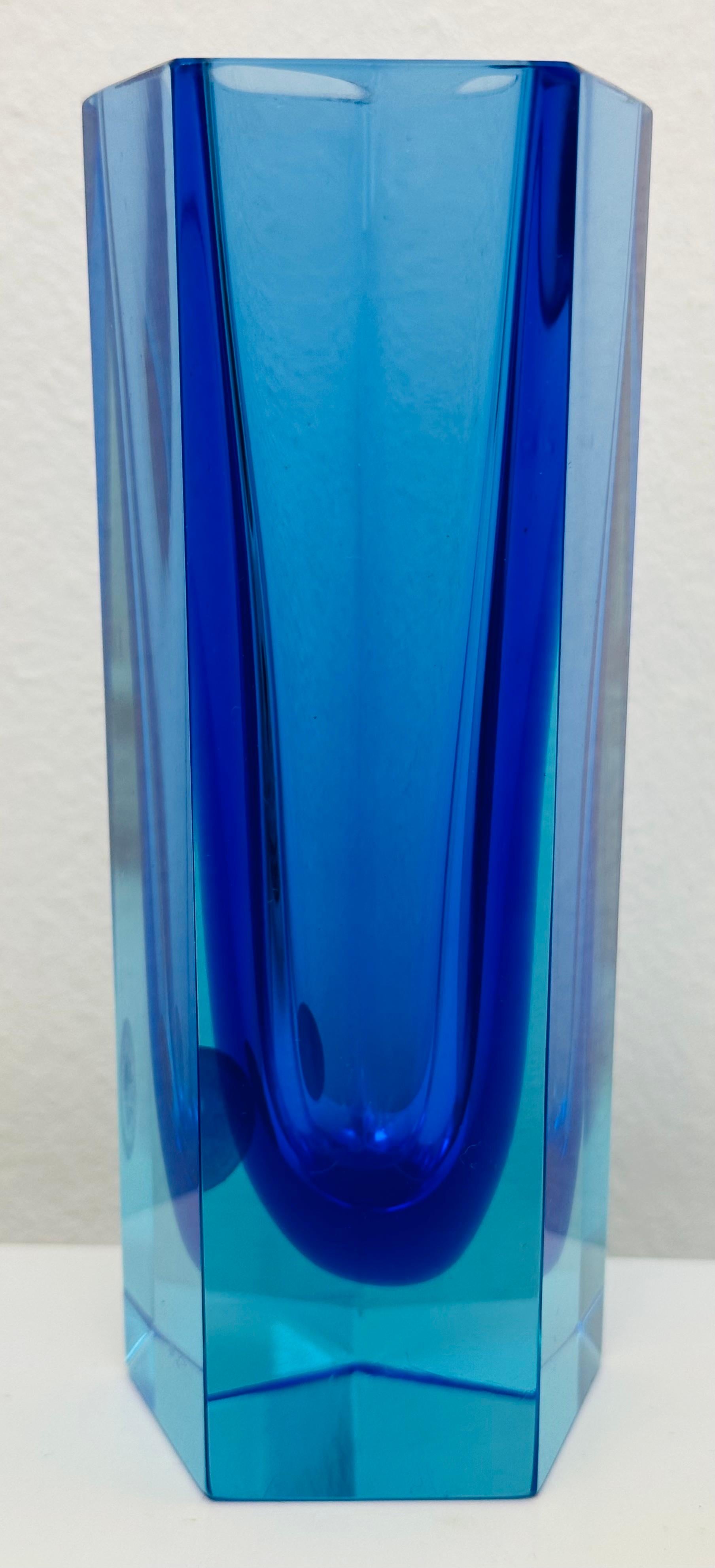 Small 1970s Mid Century Italian Murano Blue & Turquoise Sommerso Glass Vase In Good Condition For Sale In London, GB