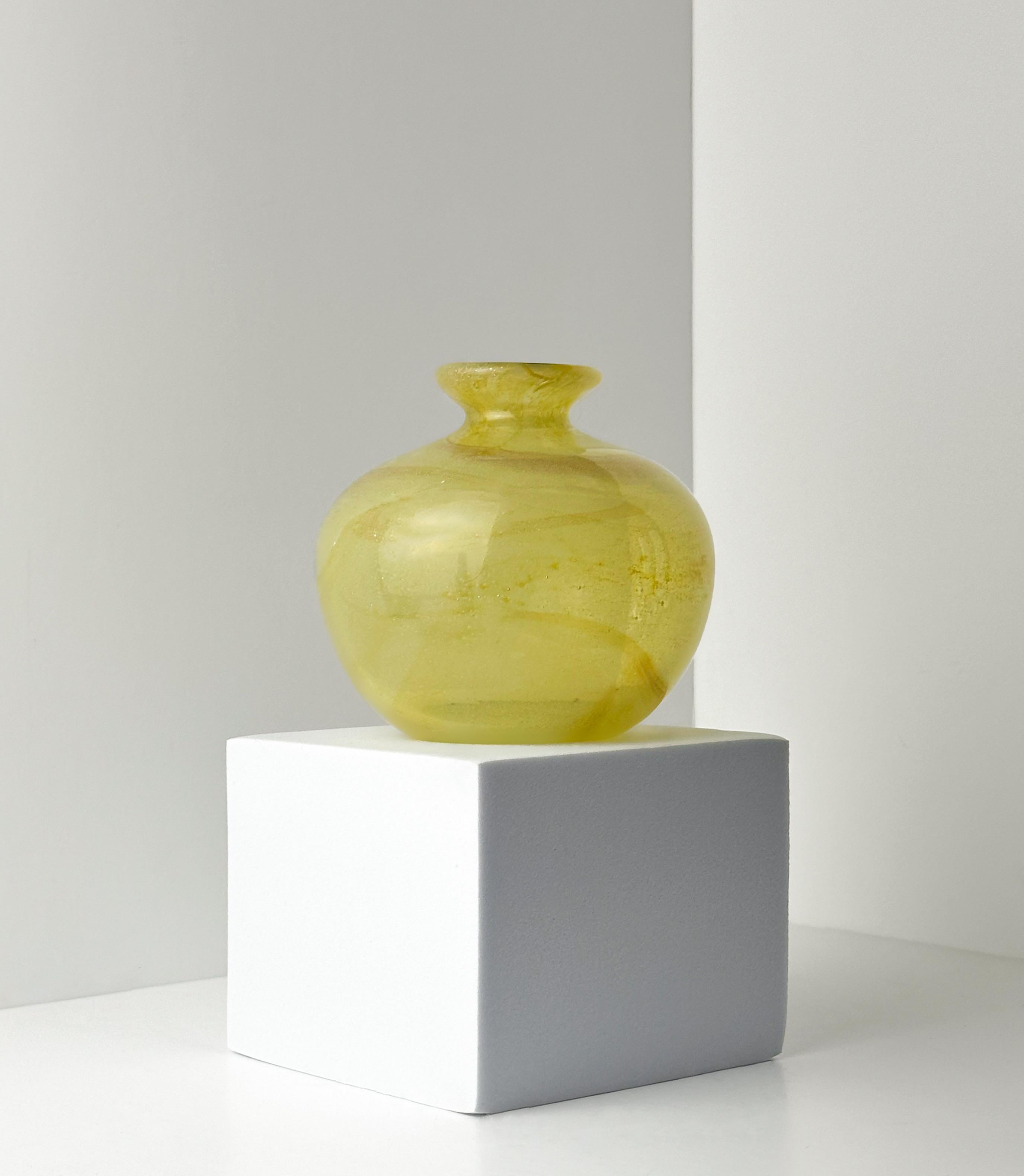 Small 1970s Round Yellow Ochre Mdina Glass Bottle Vase by Michael Harris In Good Condition In Glasgow, GB