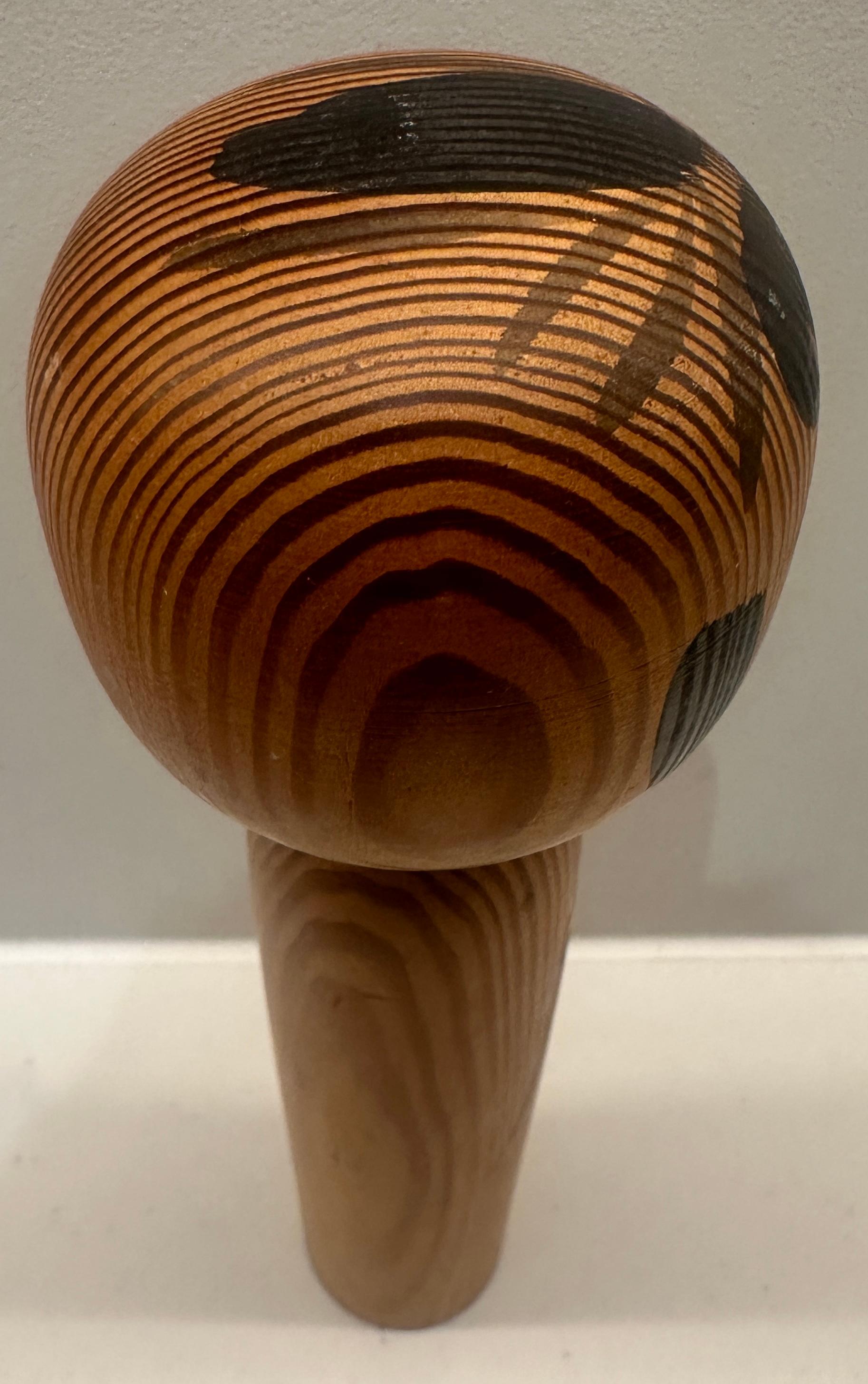 Petite poupée Kokeshi japonaise traditionnelle des années 1970 par Matogoro Kyomi 3