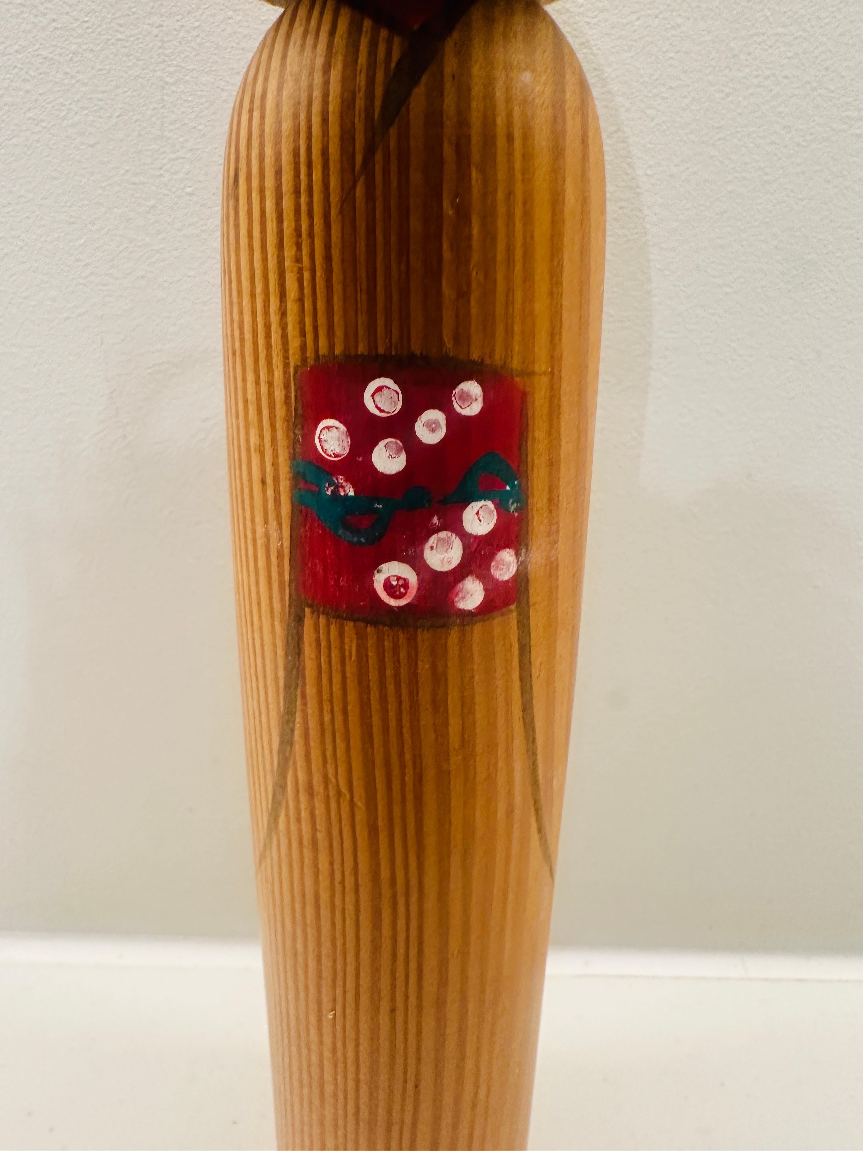 Japonais Petite poupée Kokeshi japonaise traditionnelle des années 1970 par Matogoro Kyomi