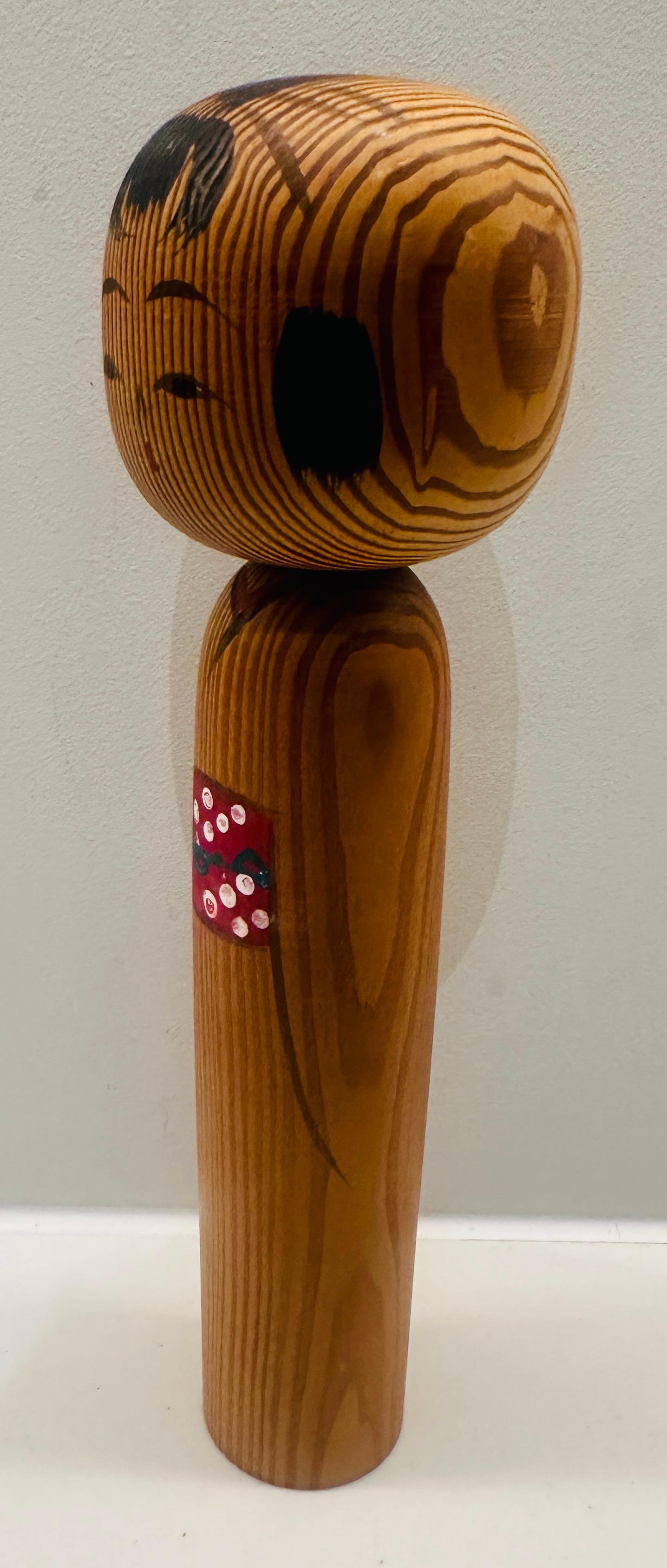 Petite poupée Kokeshi japonaise traditionnelle des années 1970 par Matogoro Kyomi Bon état à London, England