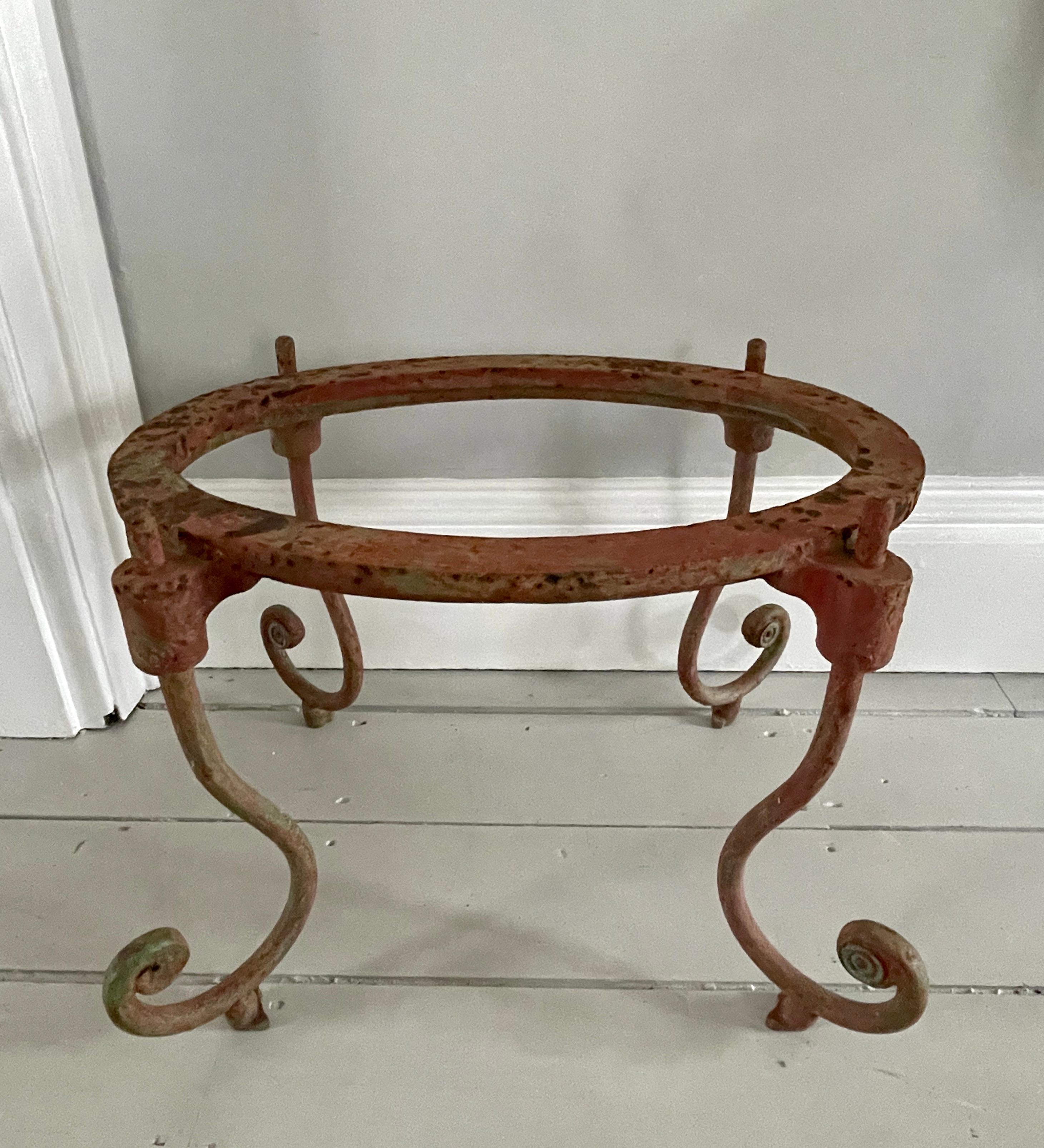Small 19th Century American Oval Cast and Wrought Iron Table Base For Sale 2
