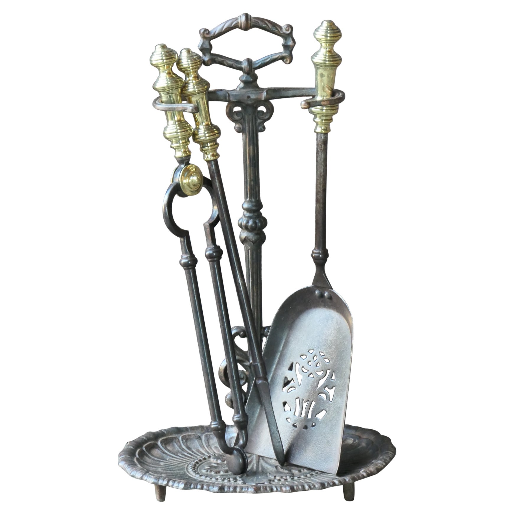 Small 19th C. English Victorian Fireplace Companion Set For Sale