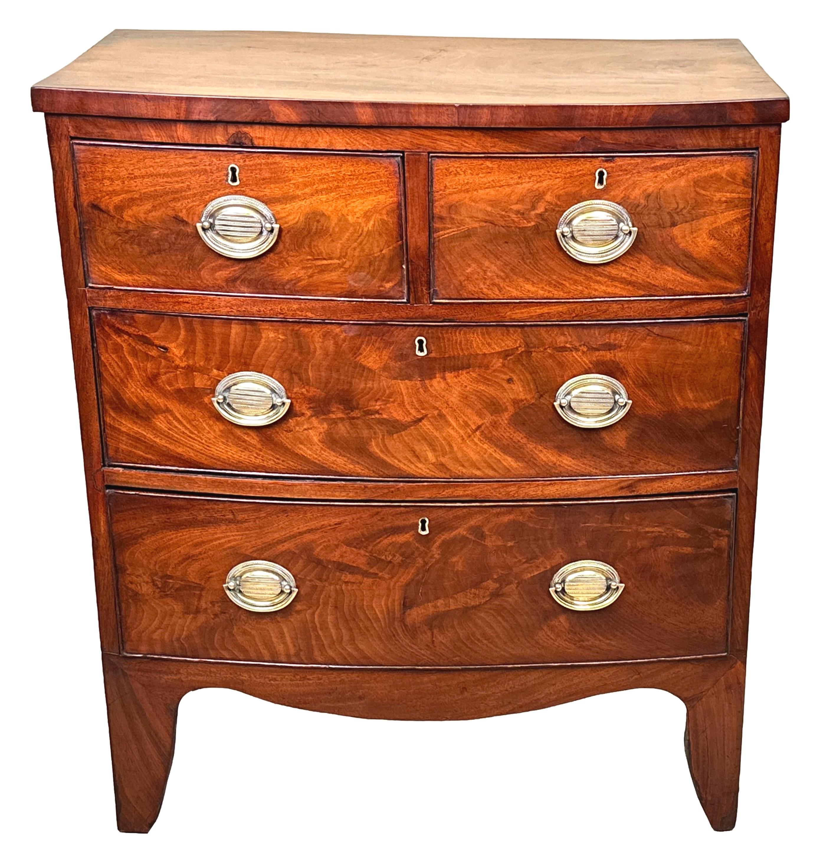 Small 19th Century Bowfront Chest Of Drawers For Sale 3