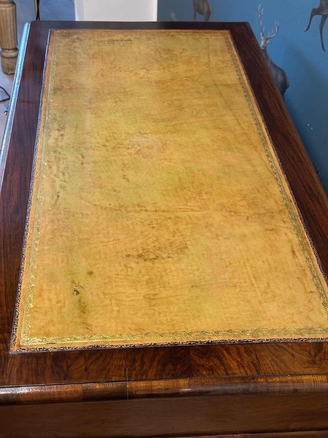 Mid-19th Century Small 19th Century Burl Walnut Desk For Sale