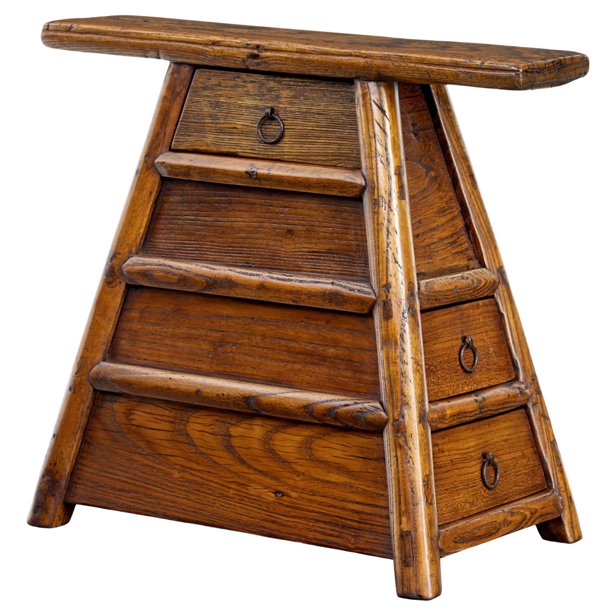 Small 19th Century eastern elm table top chest