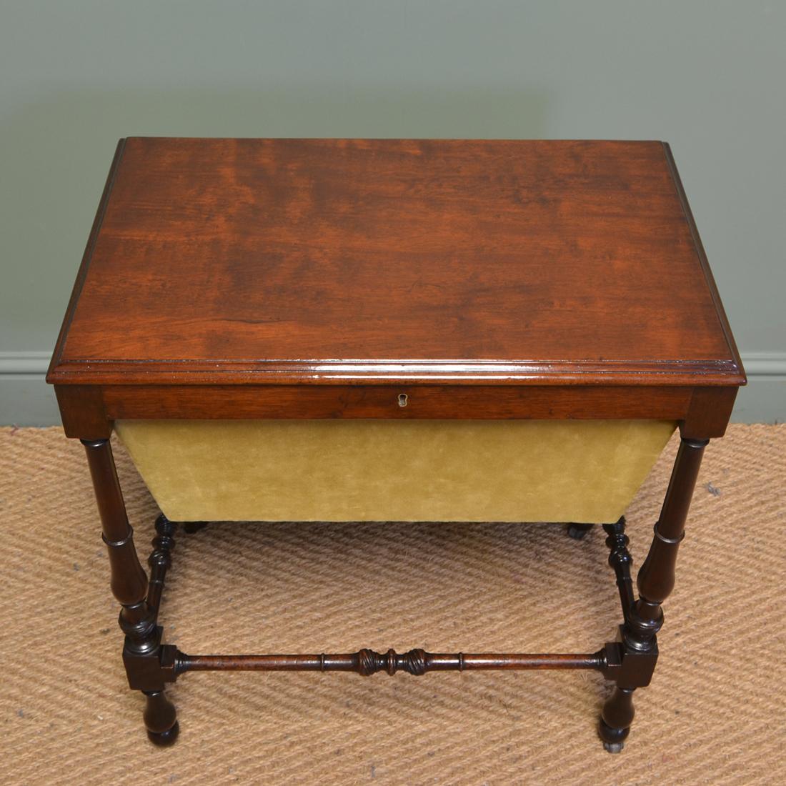 Early 20th Century Small 19th Century Edwardian Mahogany Antique Work Box, Side Table For Sale
